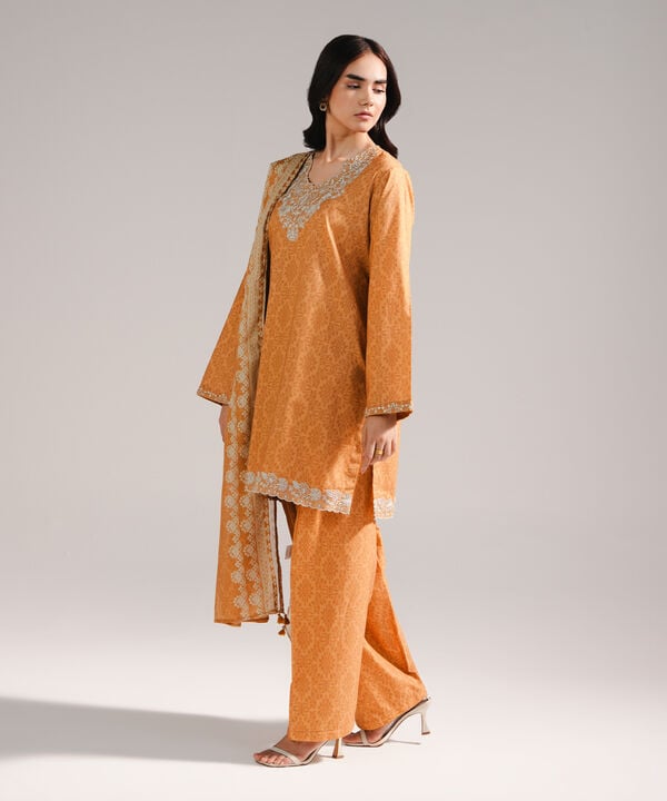 3 Piece - Embroidered Lawn Suit