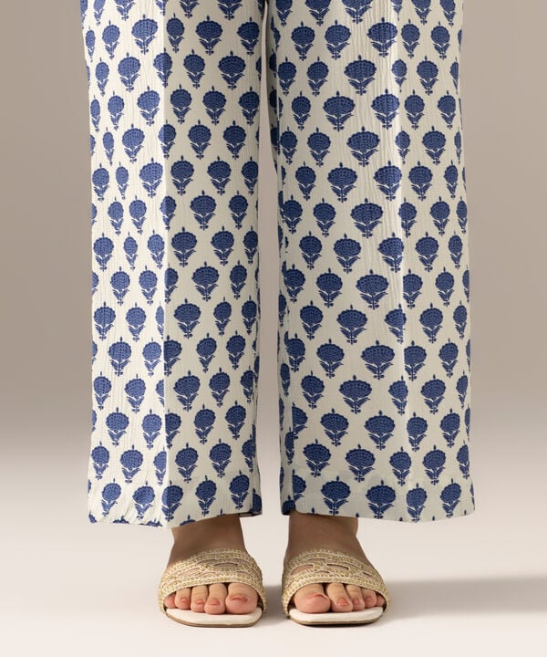 Printed Seersucker Straight Pants