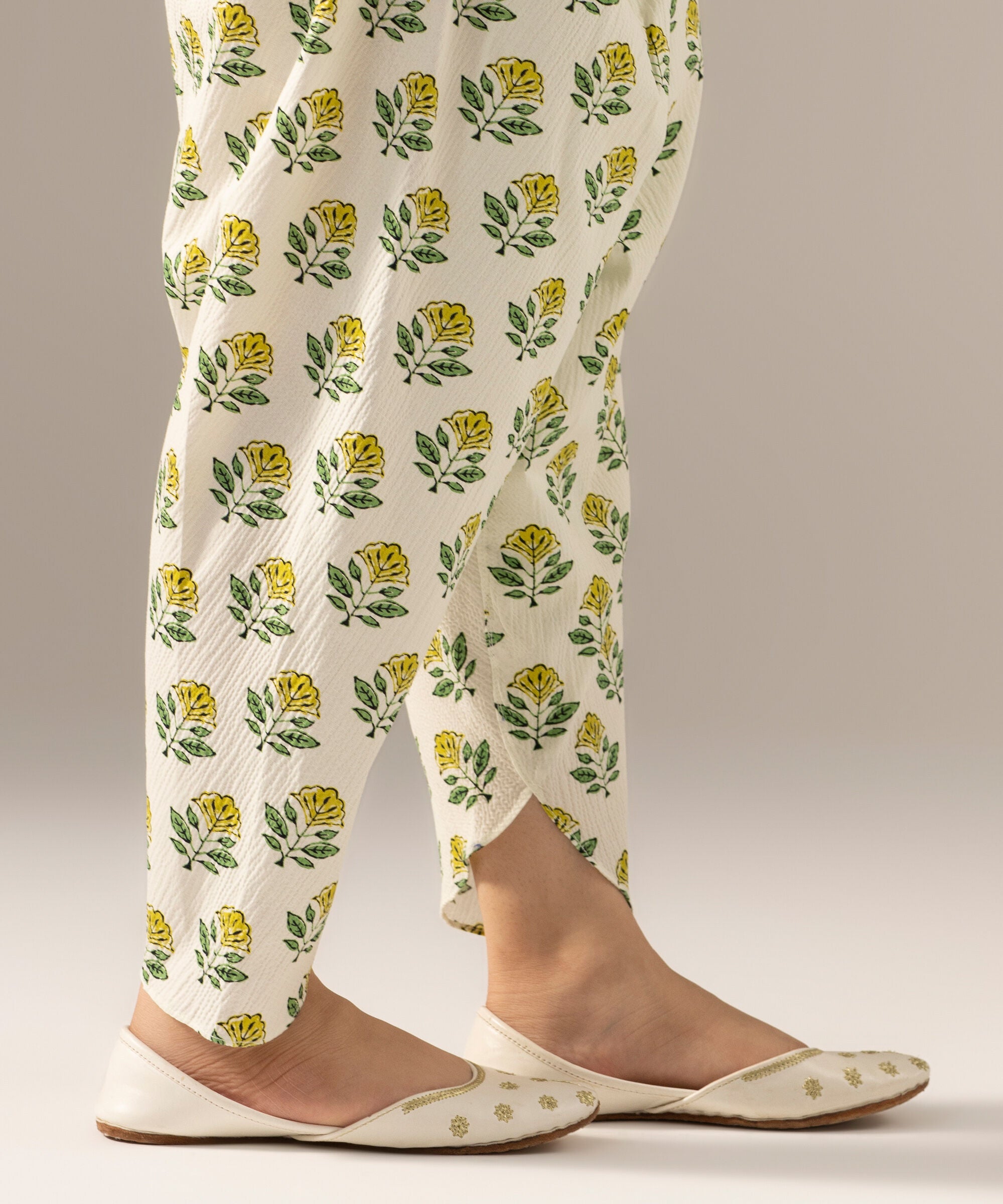 Printed Seersucker Tulip Shalwar PRW26CTV703T