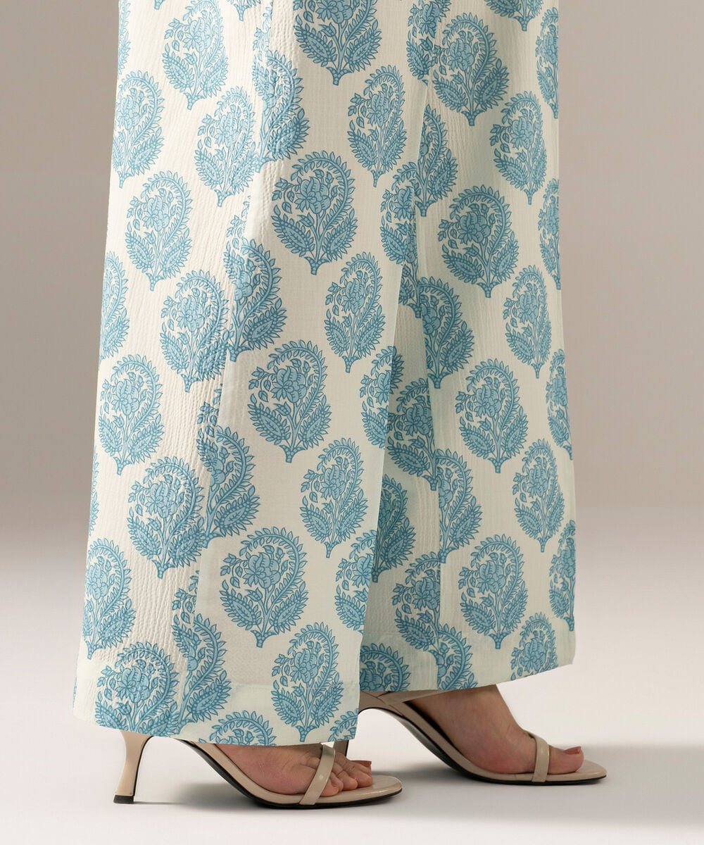 Printed Seersucker Flared Pants PRW26CTV704T