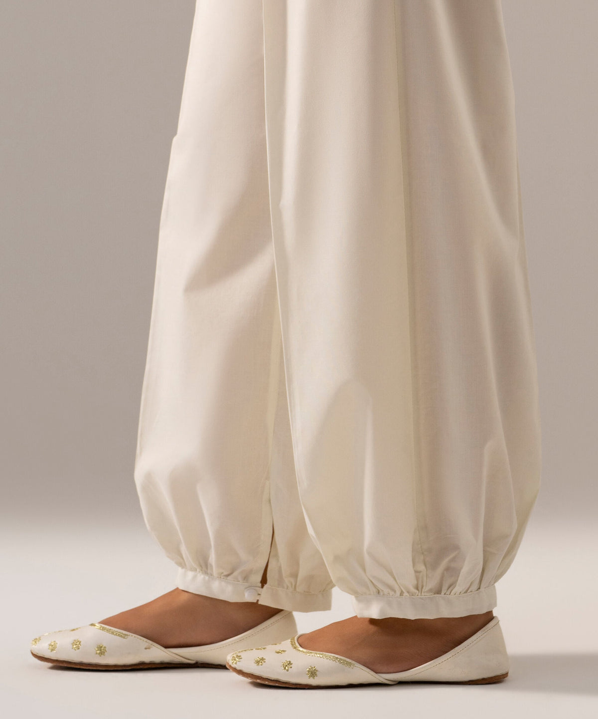Solid Cambric Balloon Pants PRW26CV1012T