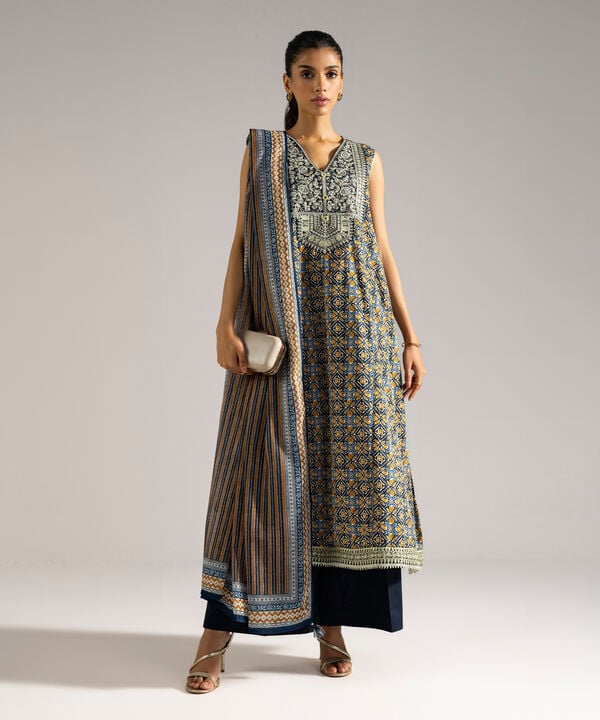 3 Piece - Embroidered Lawn Suit