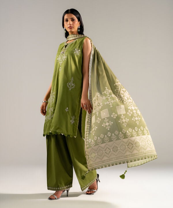 3 Piece - Embroidered Jacquard Suit