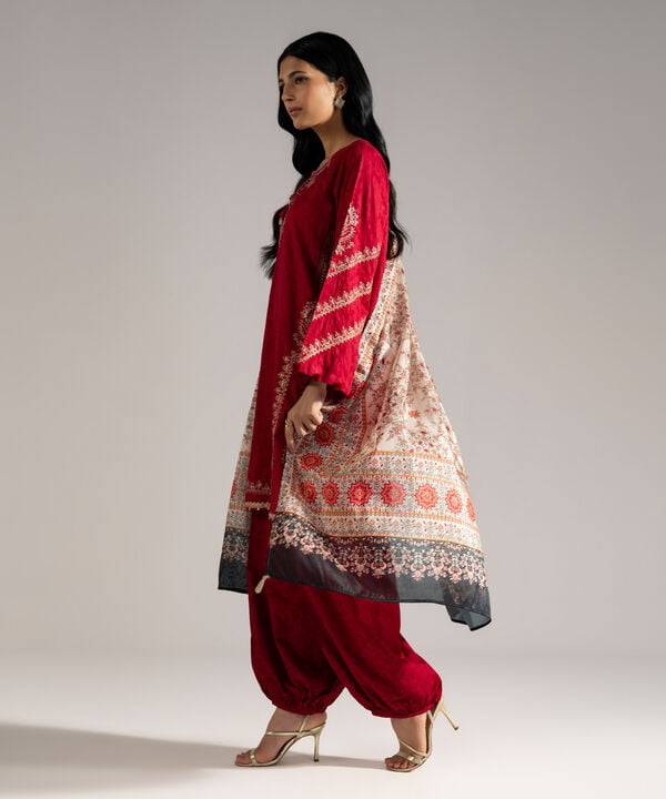 3 Piece - Embroidered Jacquard Suit