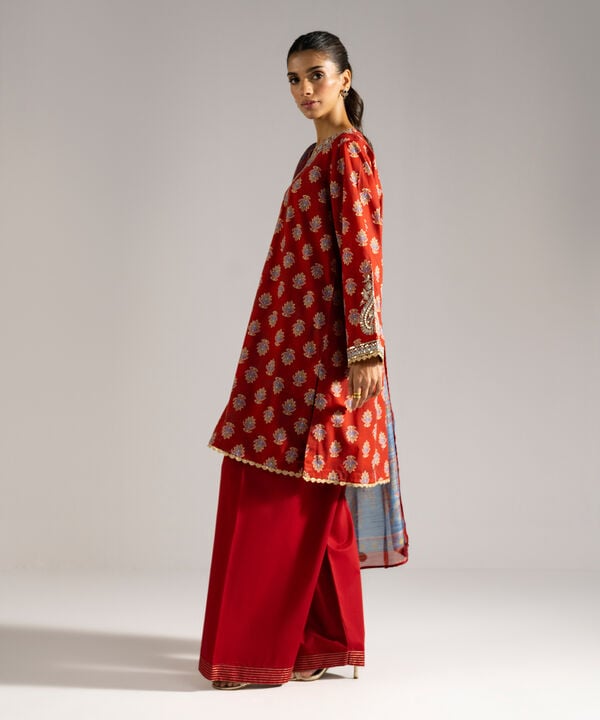 3 Piece - Embroidered Lawn Suit