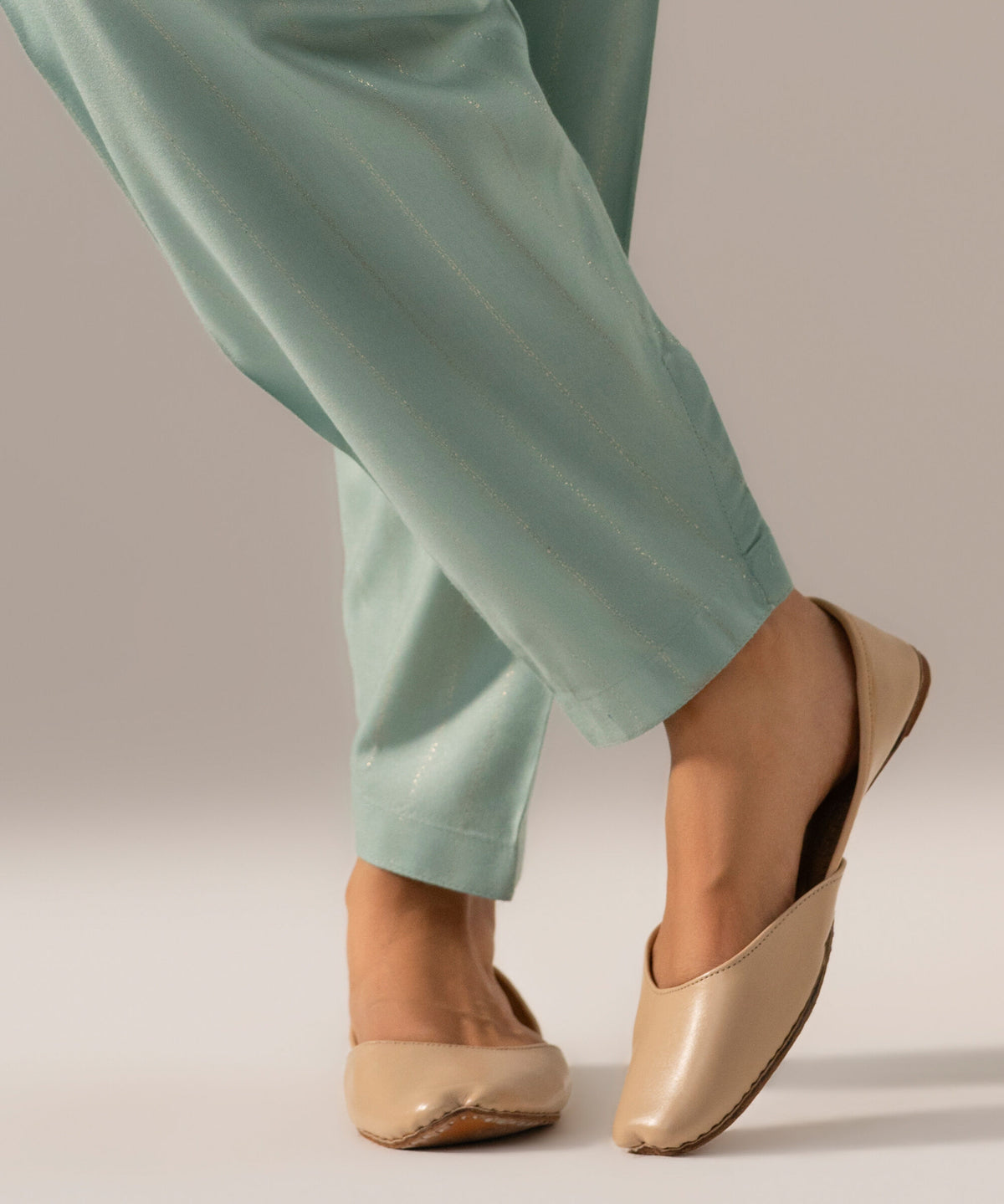 Solid Crepe Skinny Shalwar PRW26SMV923T