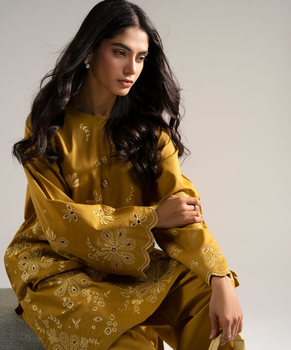 2 Piece - Embroidered Jacquard Suit