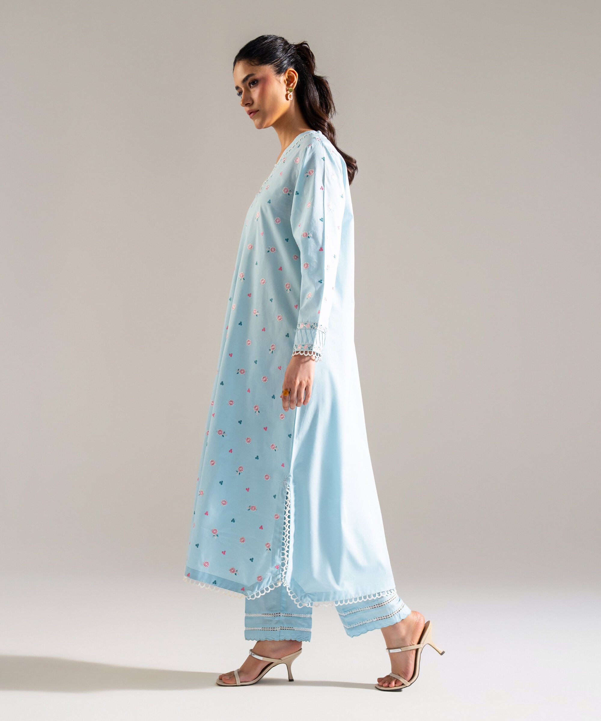 2 Piece - Embroidered Lawn Suit PRW26SSTV917