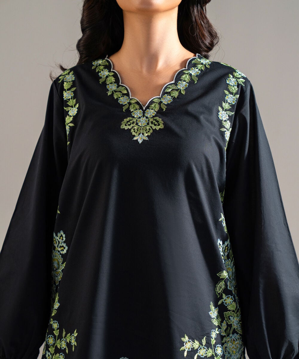 2 Piece - Embroidered Lawn Suit PRW26SSTV922
