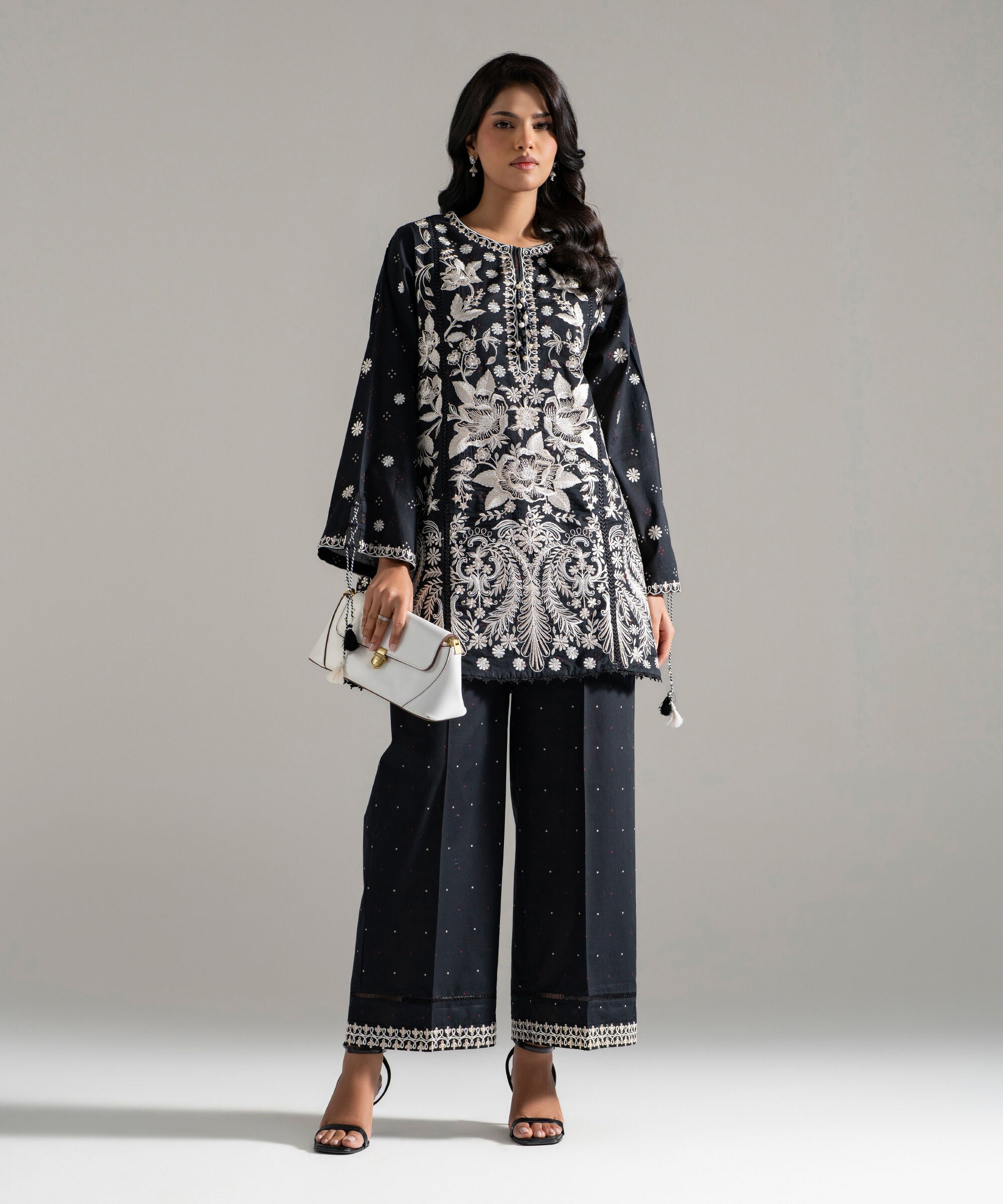 2 Piece - Embroidered Lawn Suit PRW26SSTV959