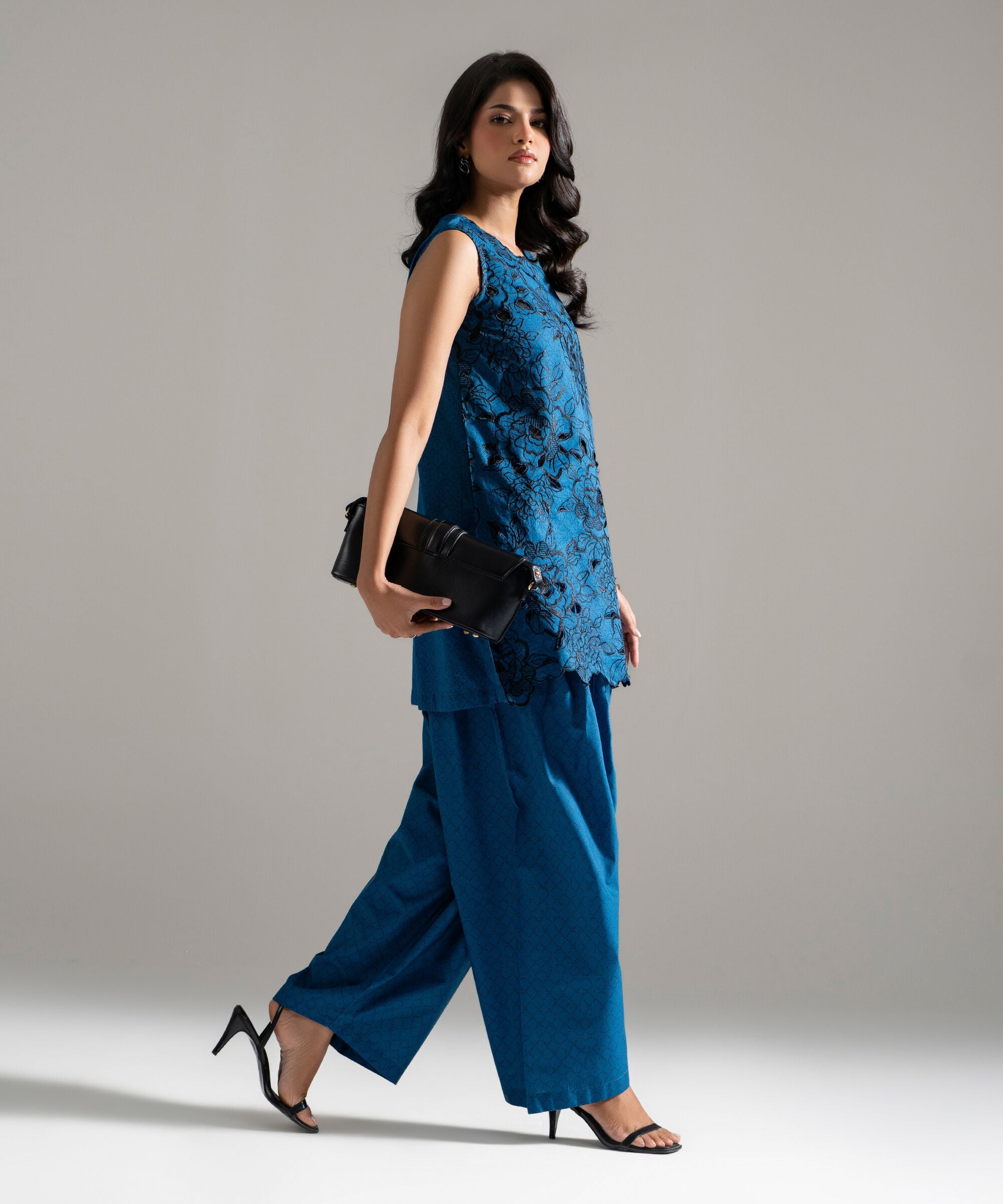 2 Piece - Embroidered Lawn Suit PRW26SSTV961