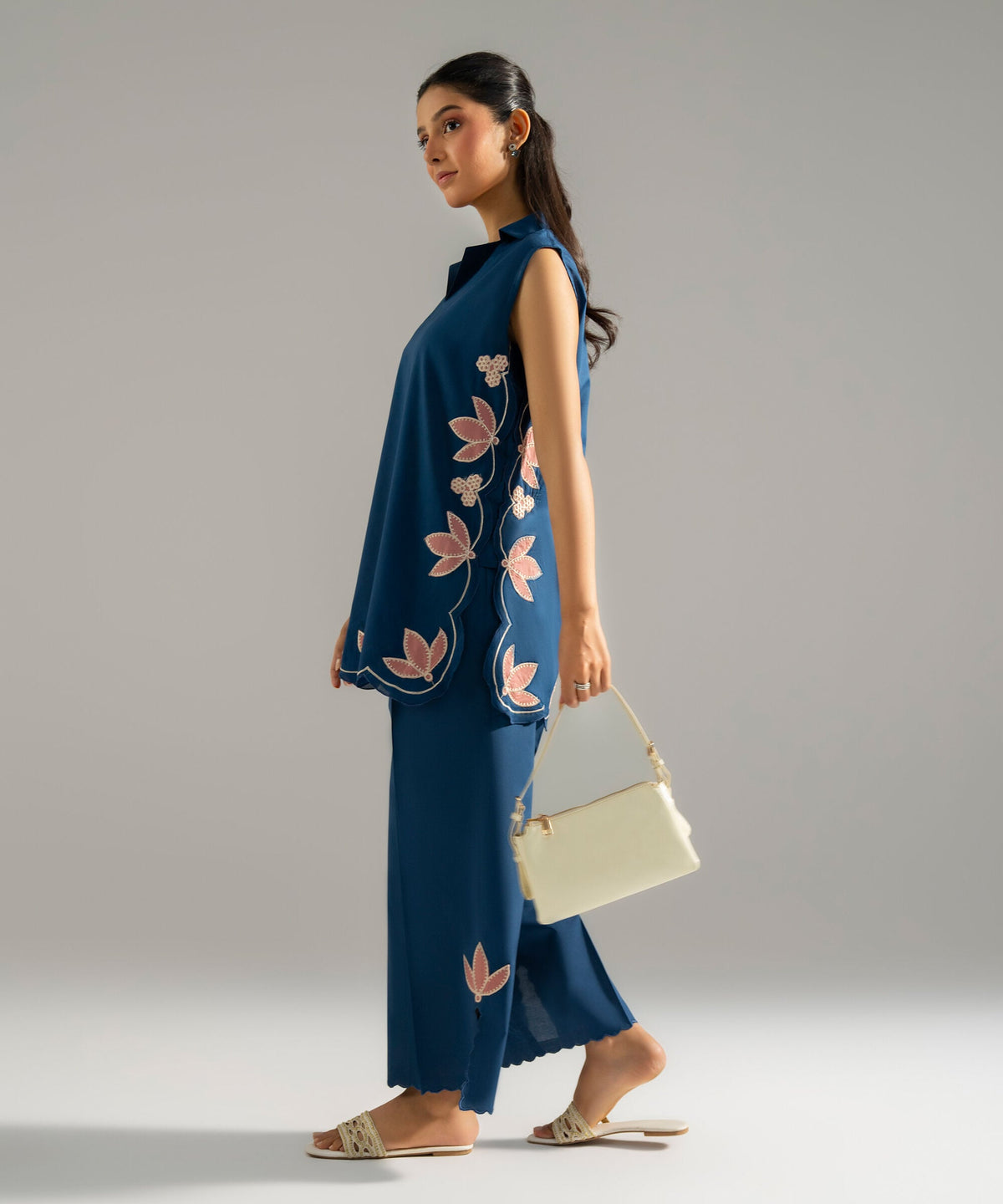 2 Piece - Embroidered Lawn Suit PRW26STV1024