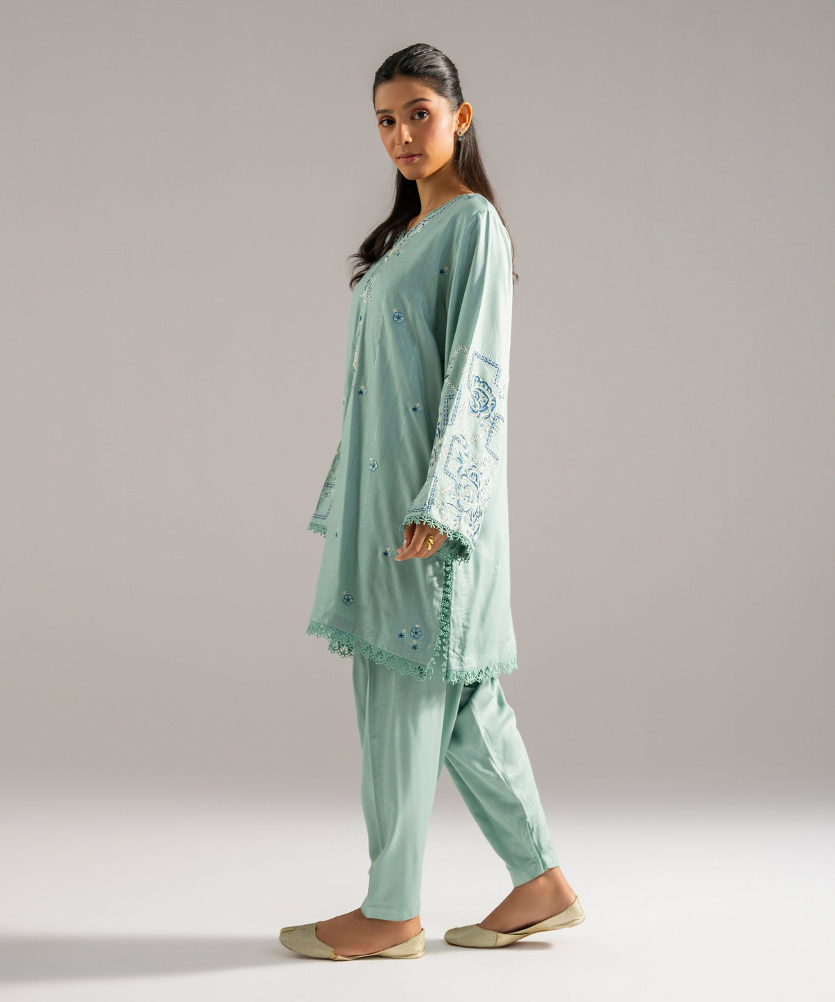 Embroidered Crepe Shirt PRW26WMV923S