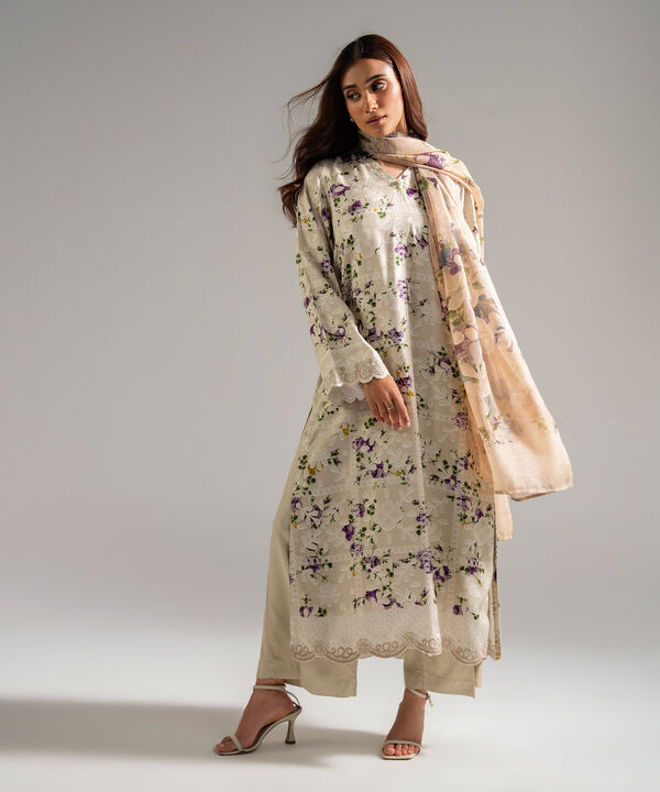3 Piece - Embroidered Jacquard Suit