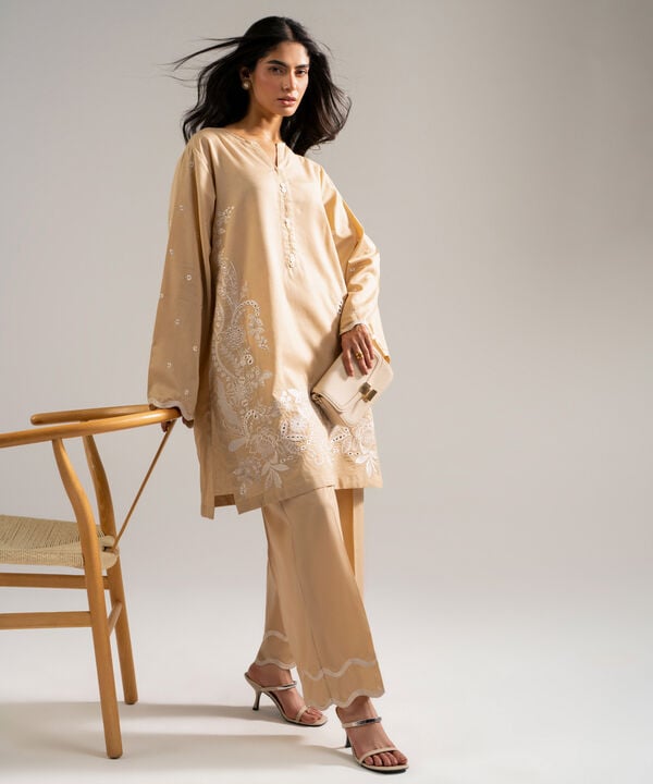 2 Piece - Embroidered Jacquard Suit