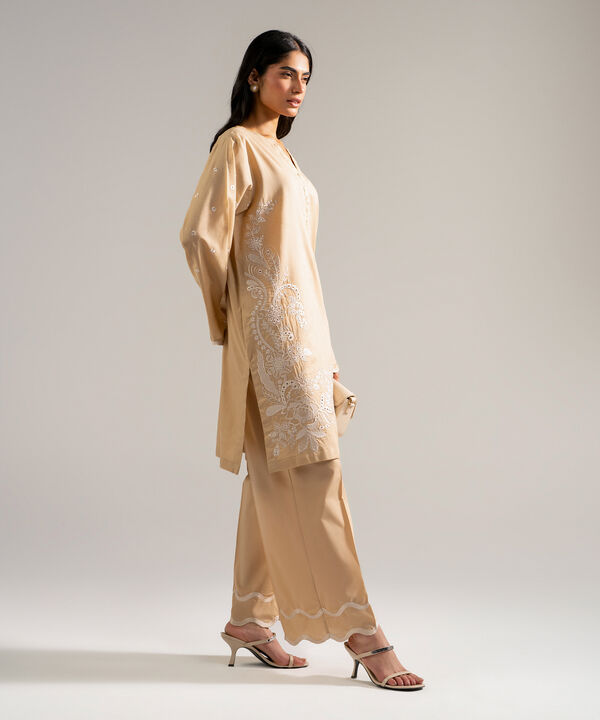2 Piece - Embroidered Jacquard Suit