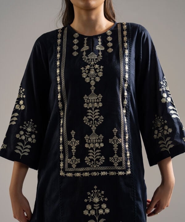 2 Piece - Embroidered Jacquard Suit