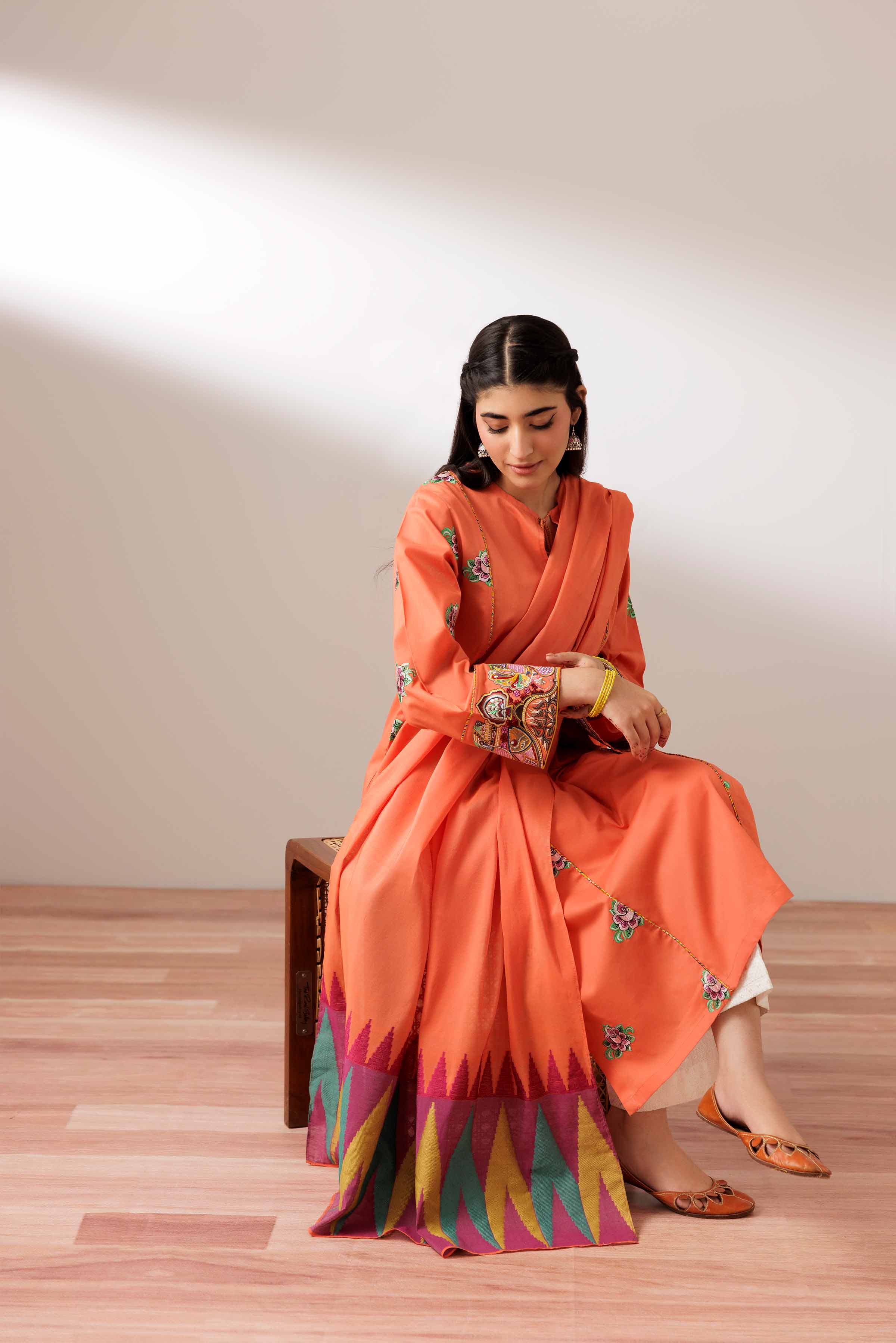 2 Piece - Embroidered Suit - PS25-199