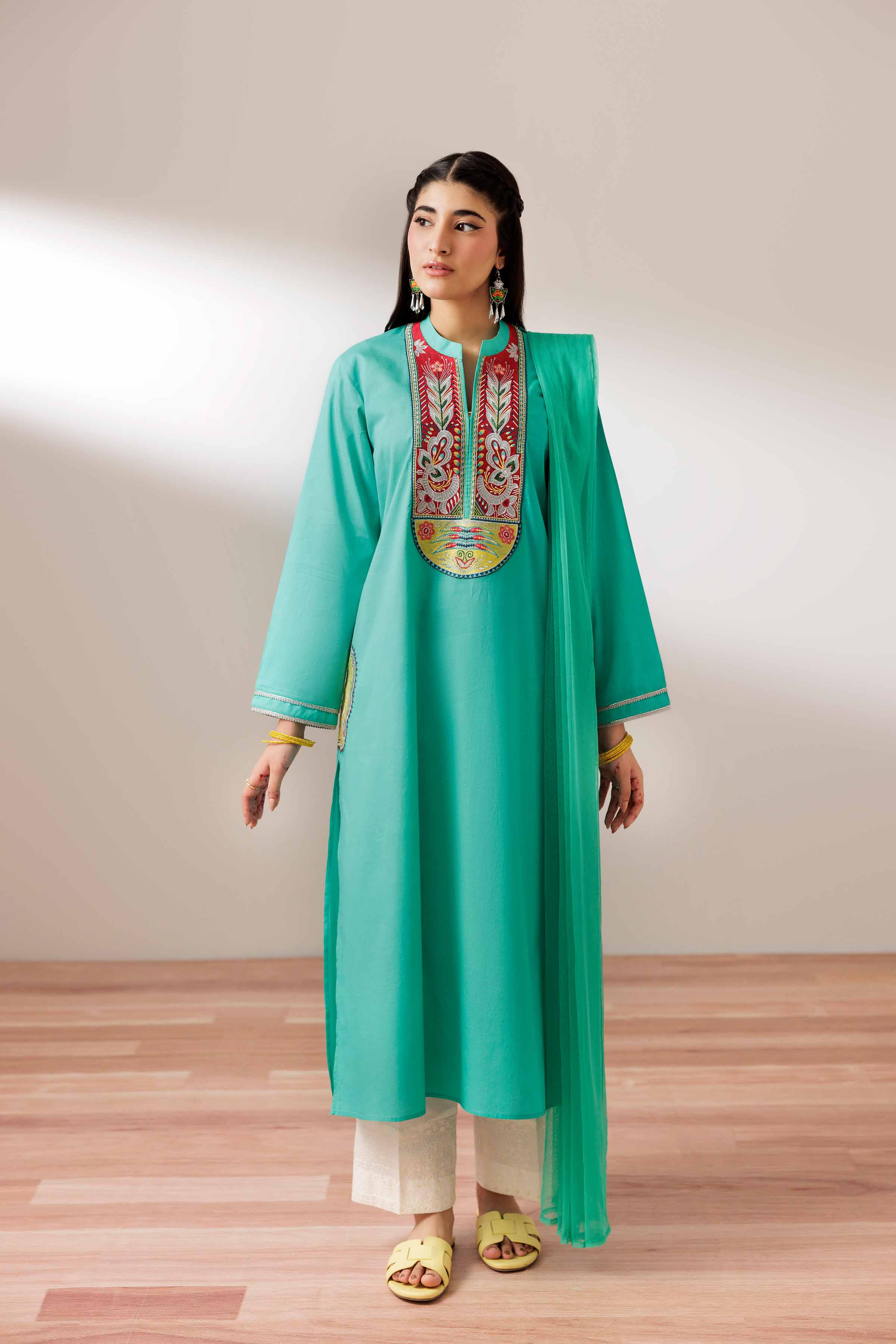 2 Piece - Embroidered Suit - PS25-203