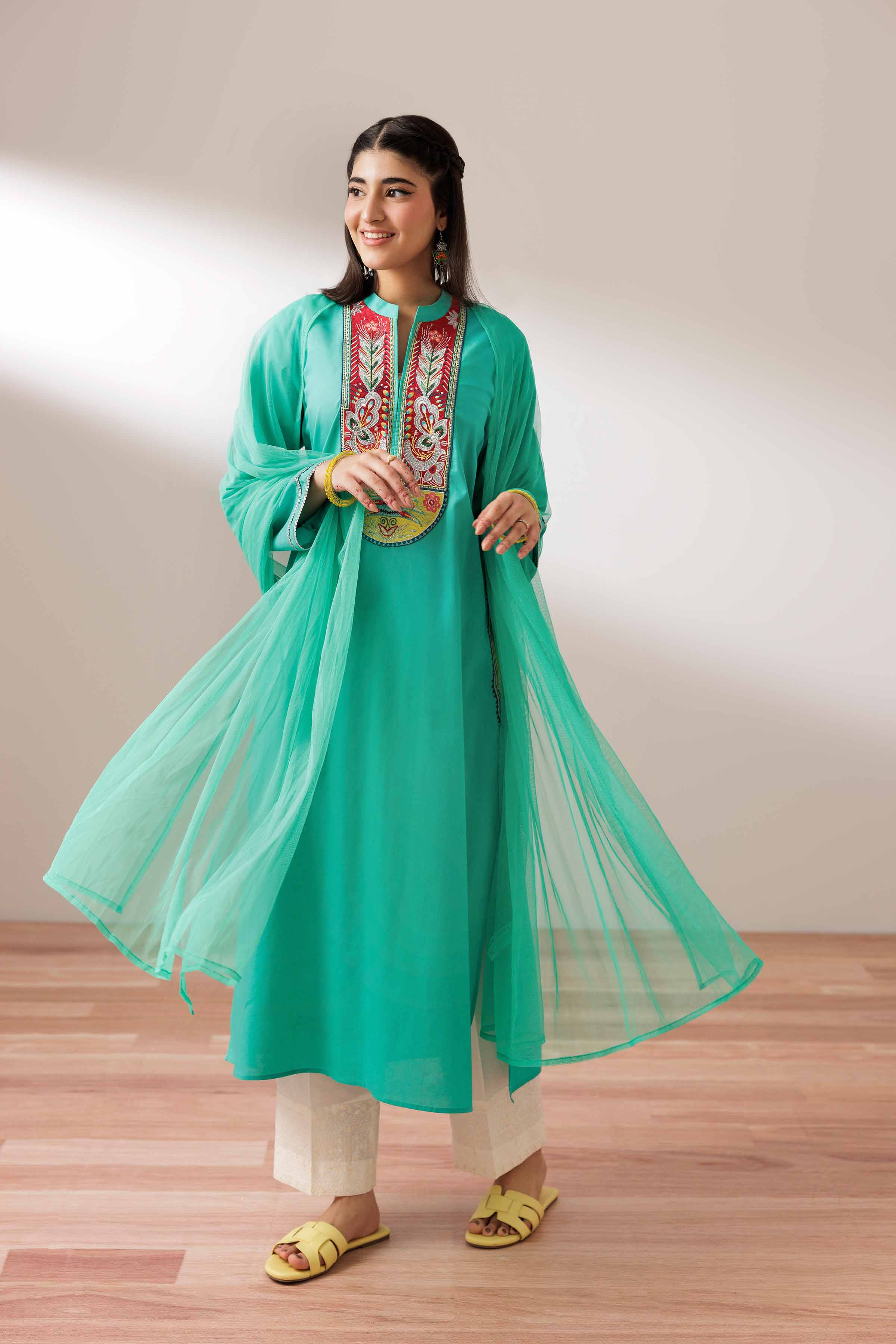 2 Piece - Embroidered Suit - PS25-203