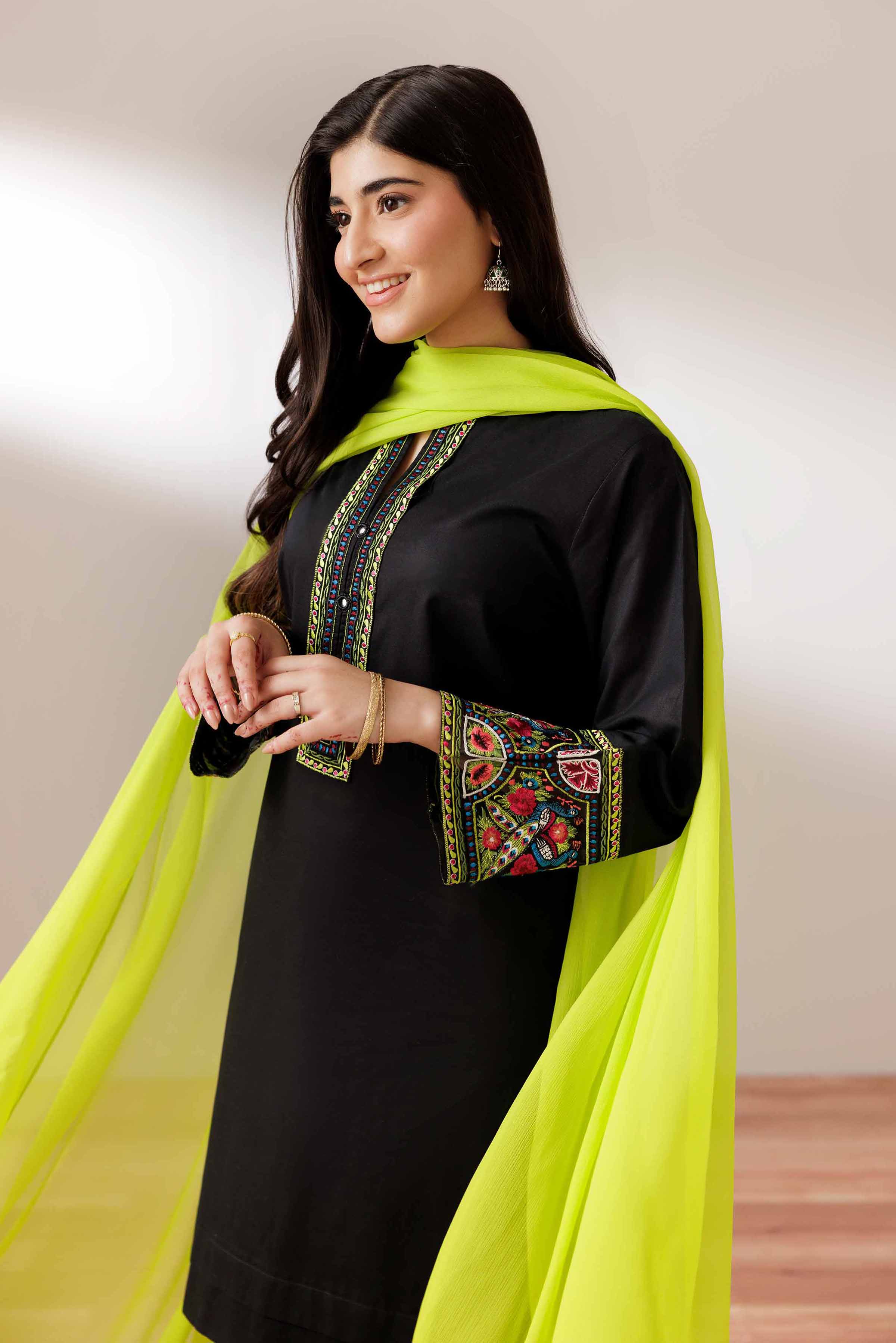3 Piece - Embroidered Suit - PS25-257
