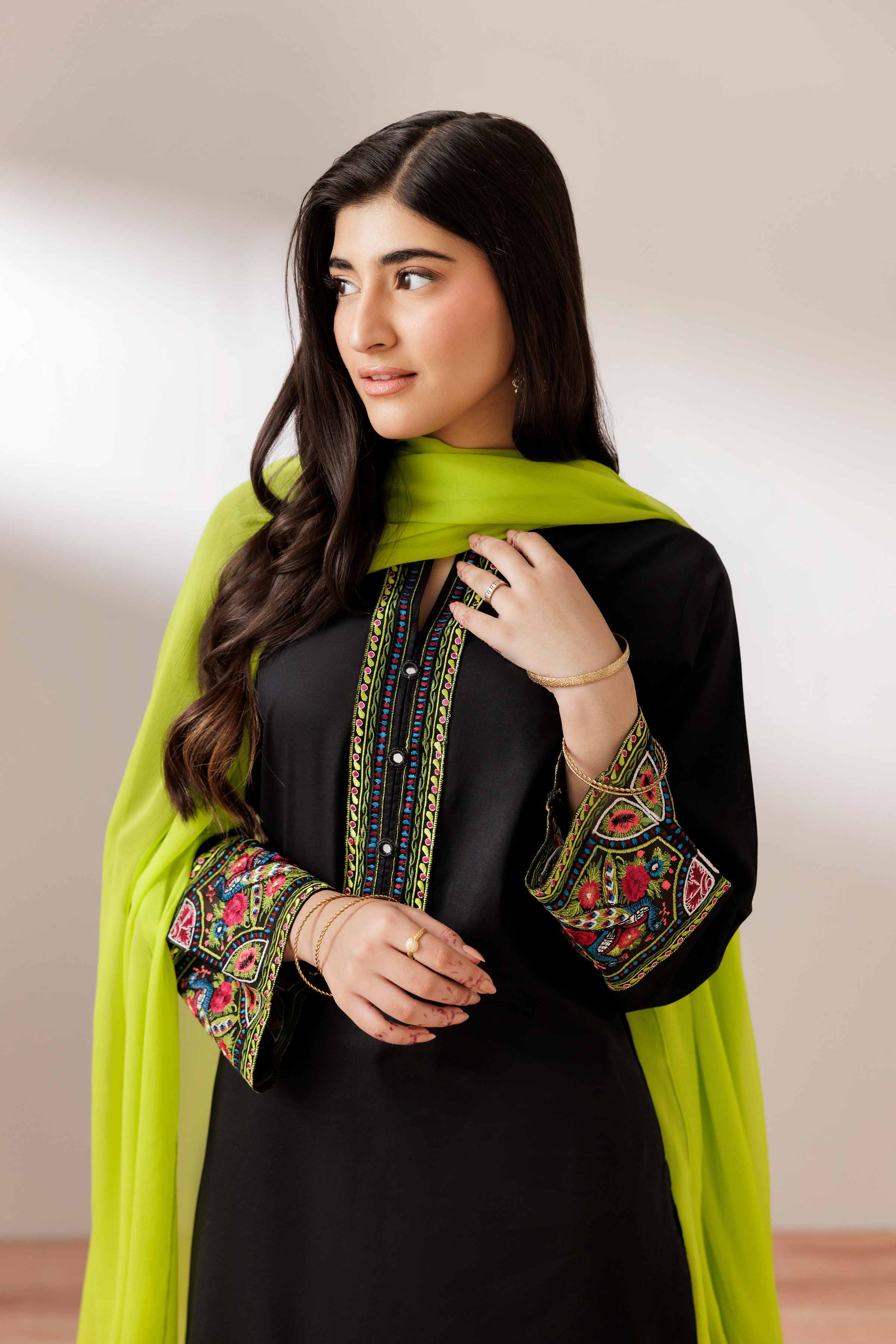 3 Piece - Embroidered Suit - PS25-257