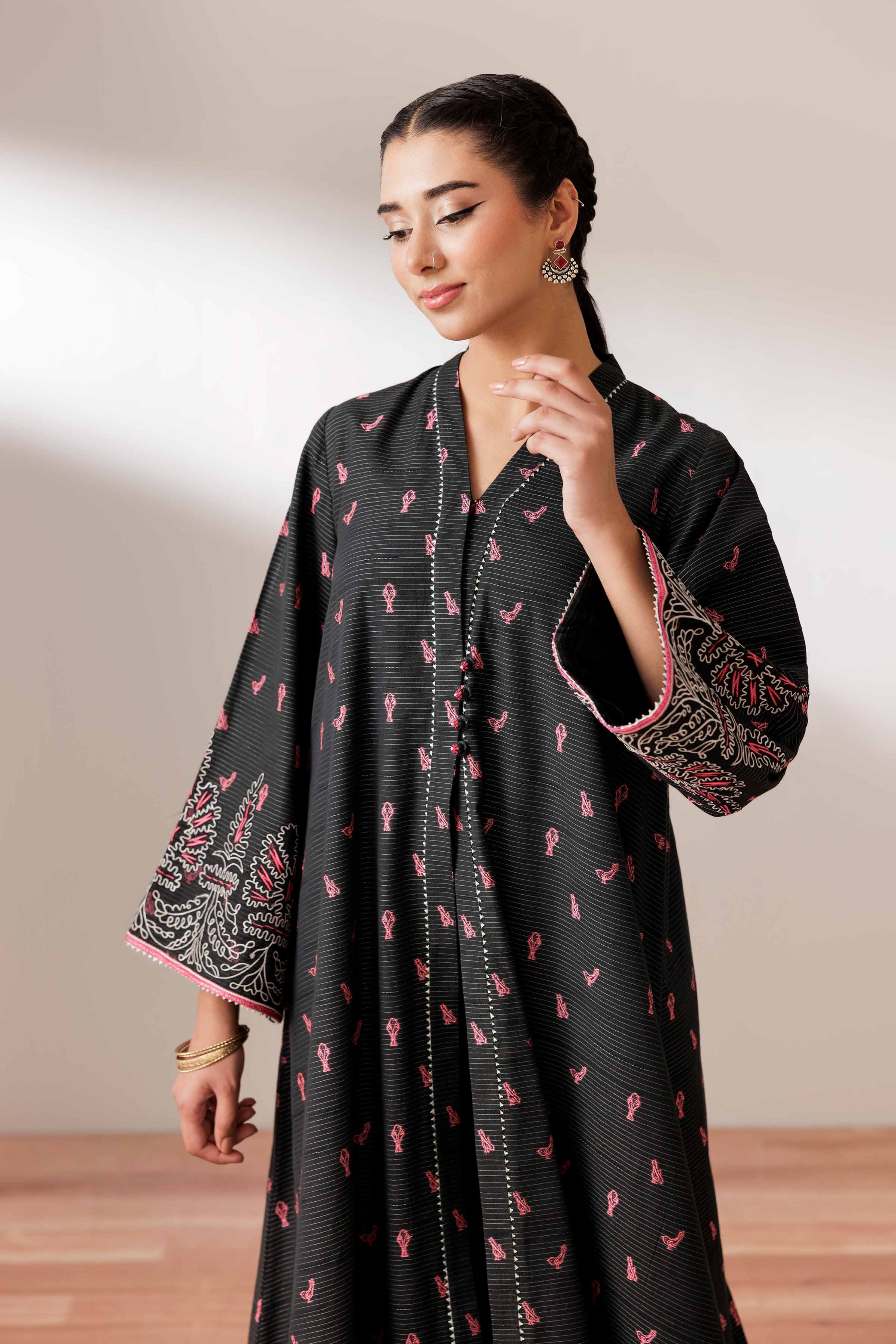 Embroidered Jacket - PS25-73