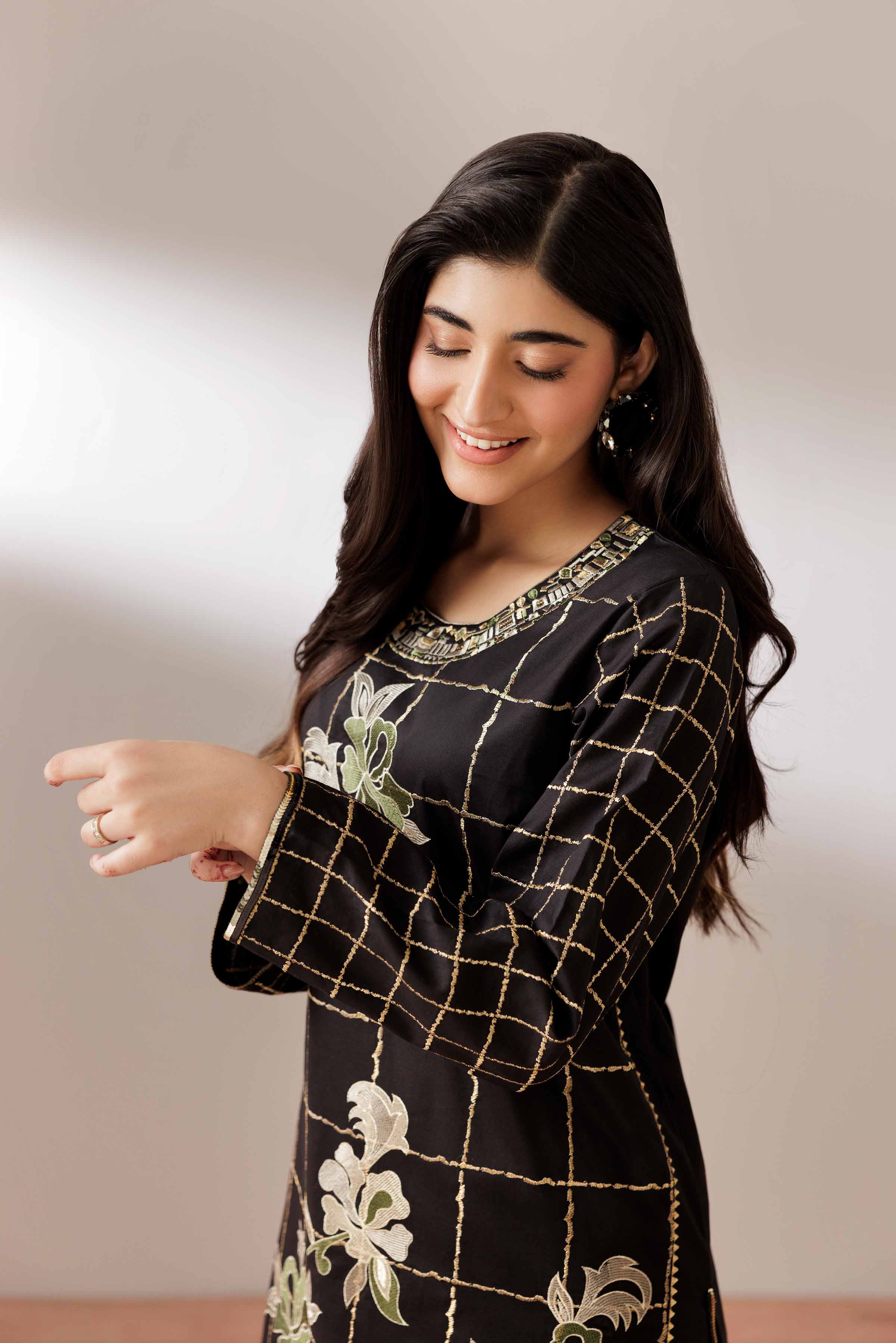 2 Piece - Embroidered Suit - PUS25-73