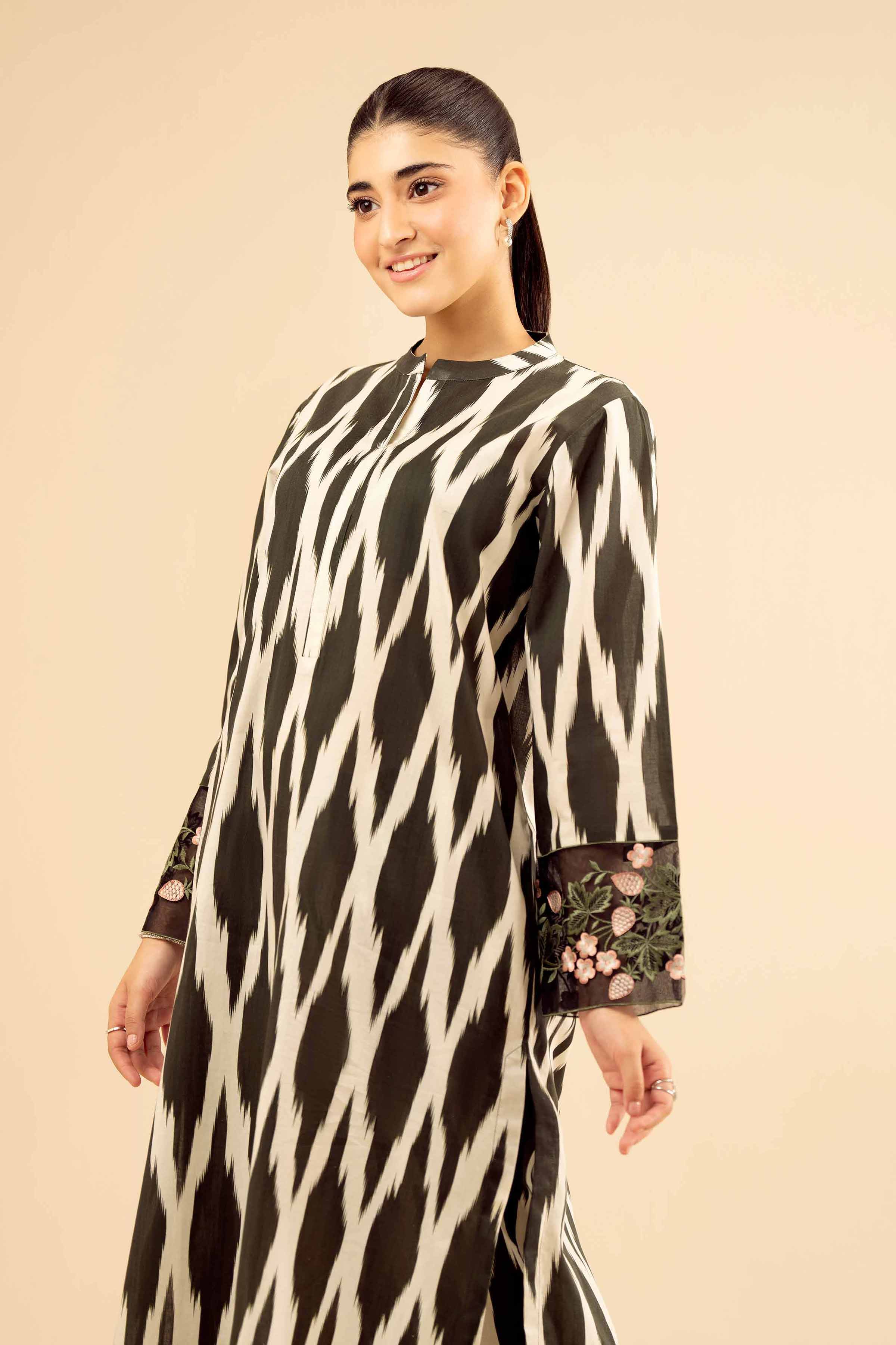2 Piece - Printed Embroidered Suit - PW25-02