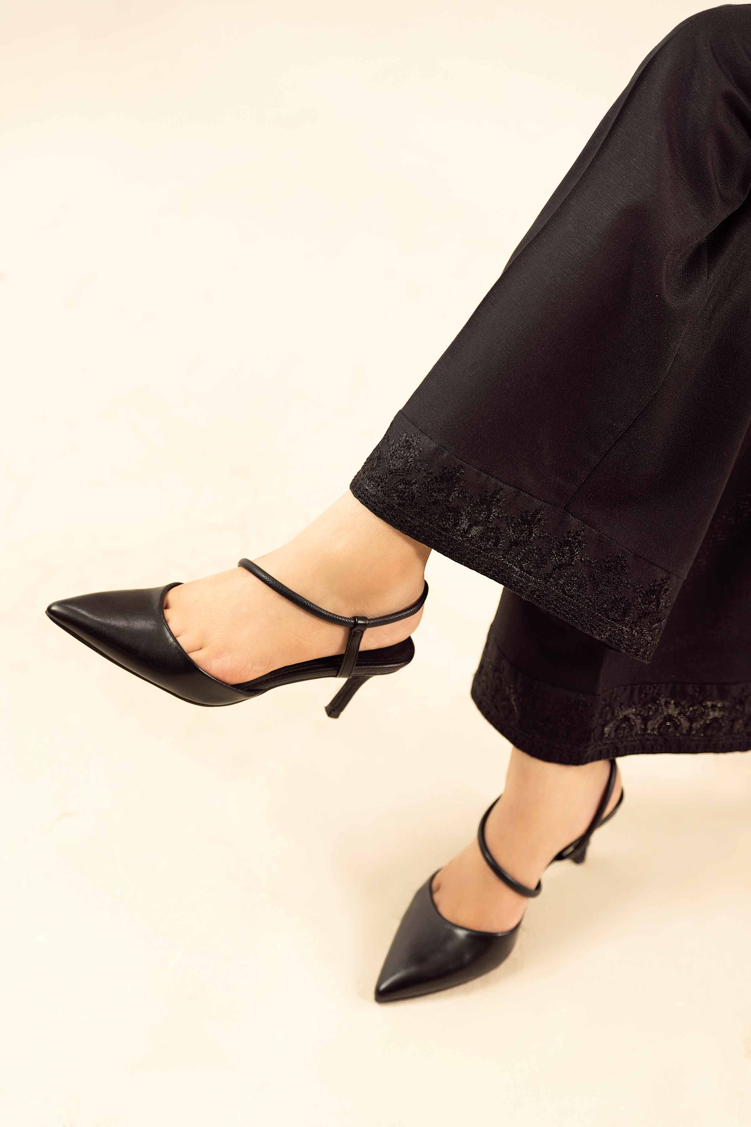 Embroidered Pants - PW25-140