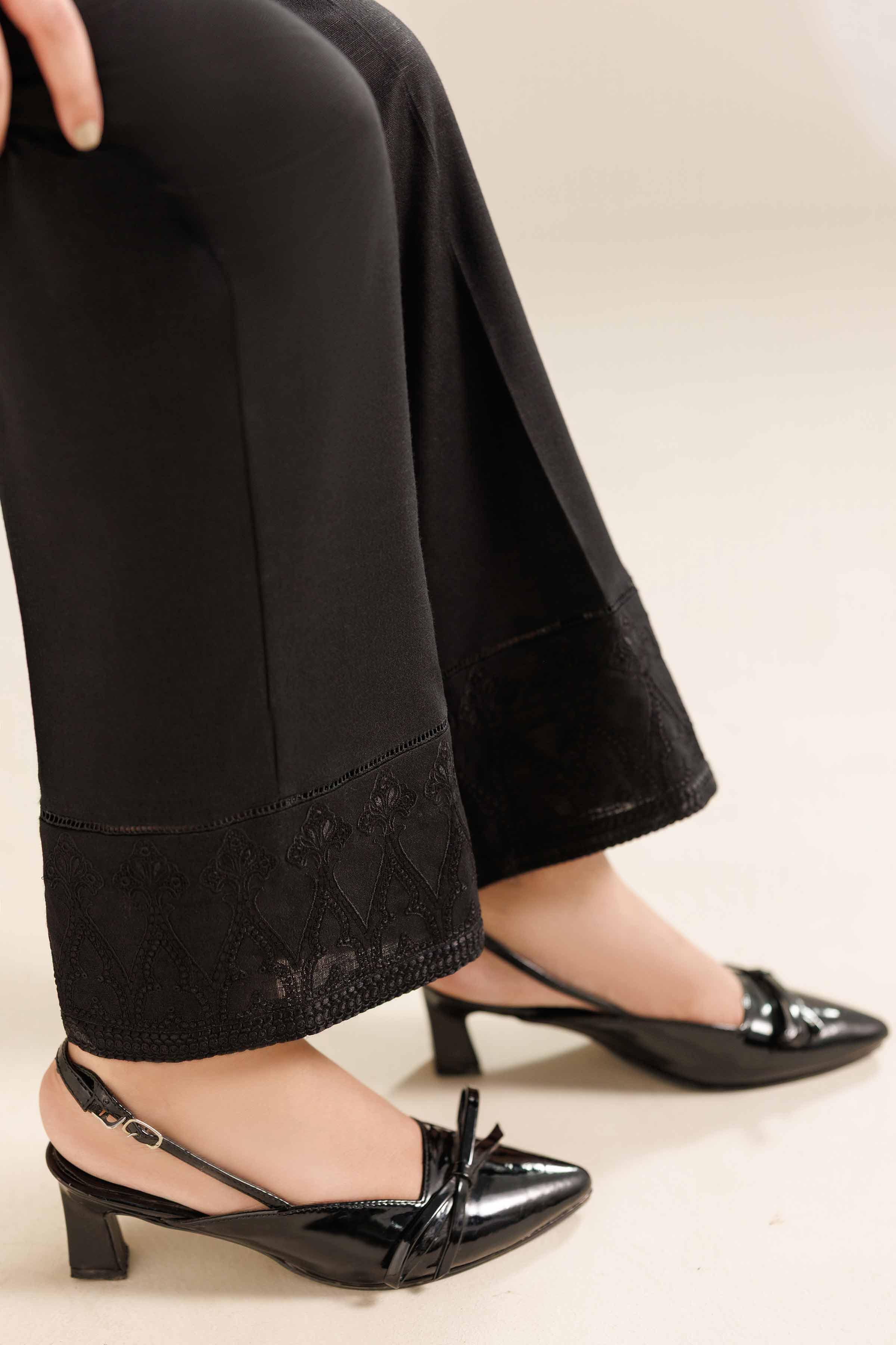 Embroidered Trousers - PW25-152