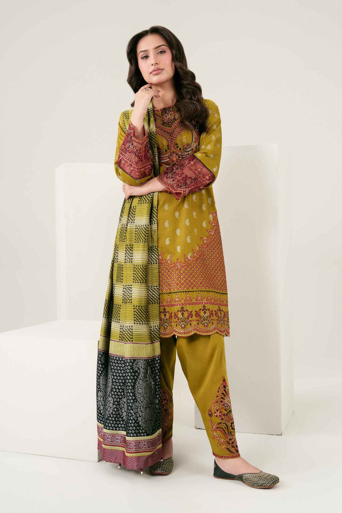 3 PIECE - PRINTED EMBROIDERED SUIT - PW25-178