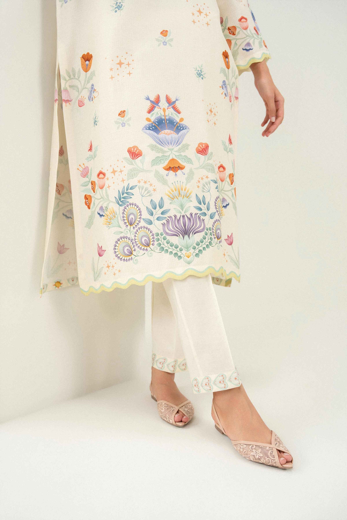 2 Piece - Embroidered Suit - PW25-389