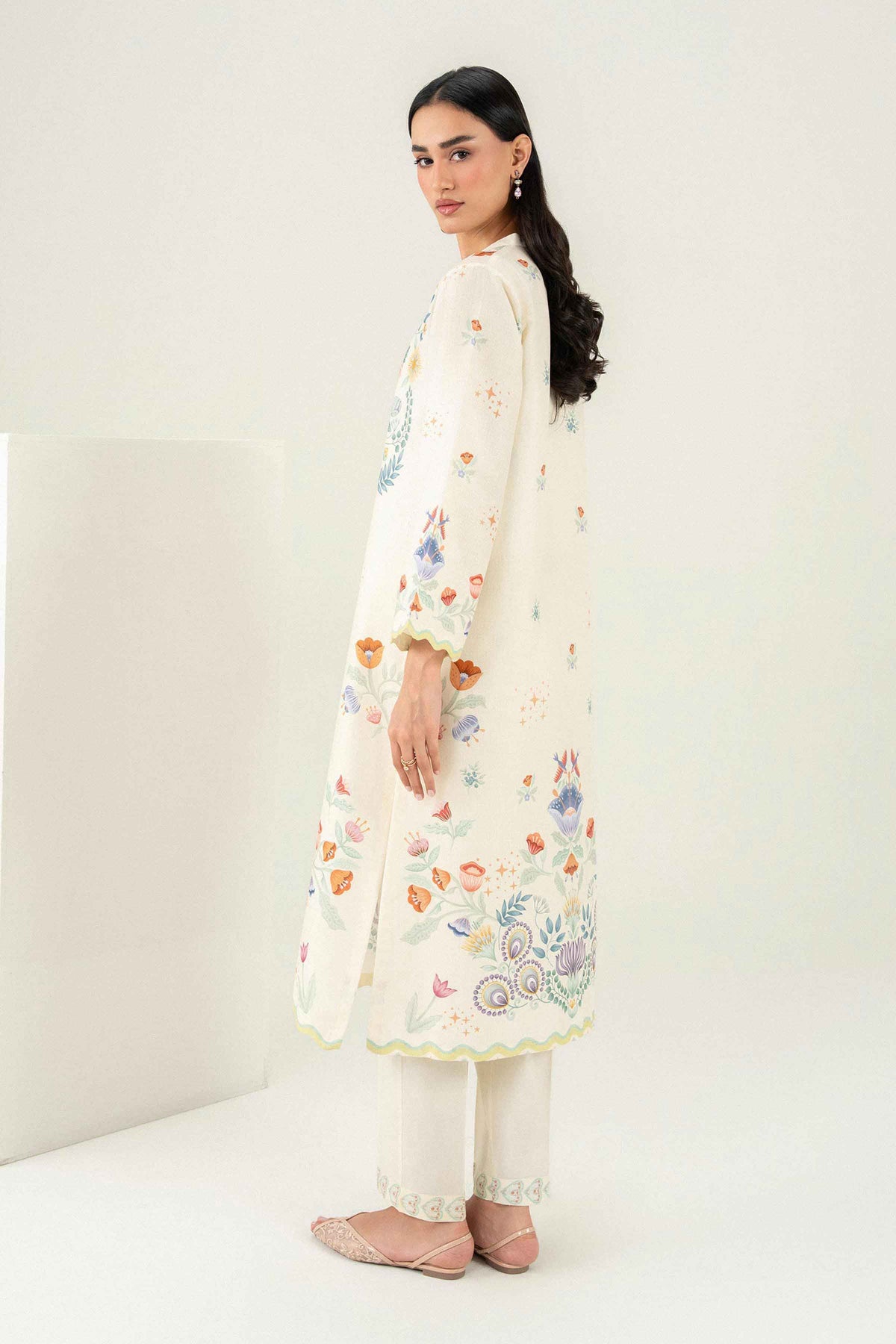 2 Piece - Embroidered Suit - PW25-389