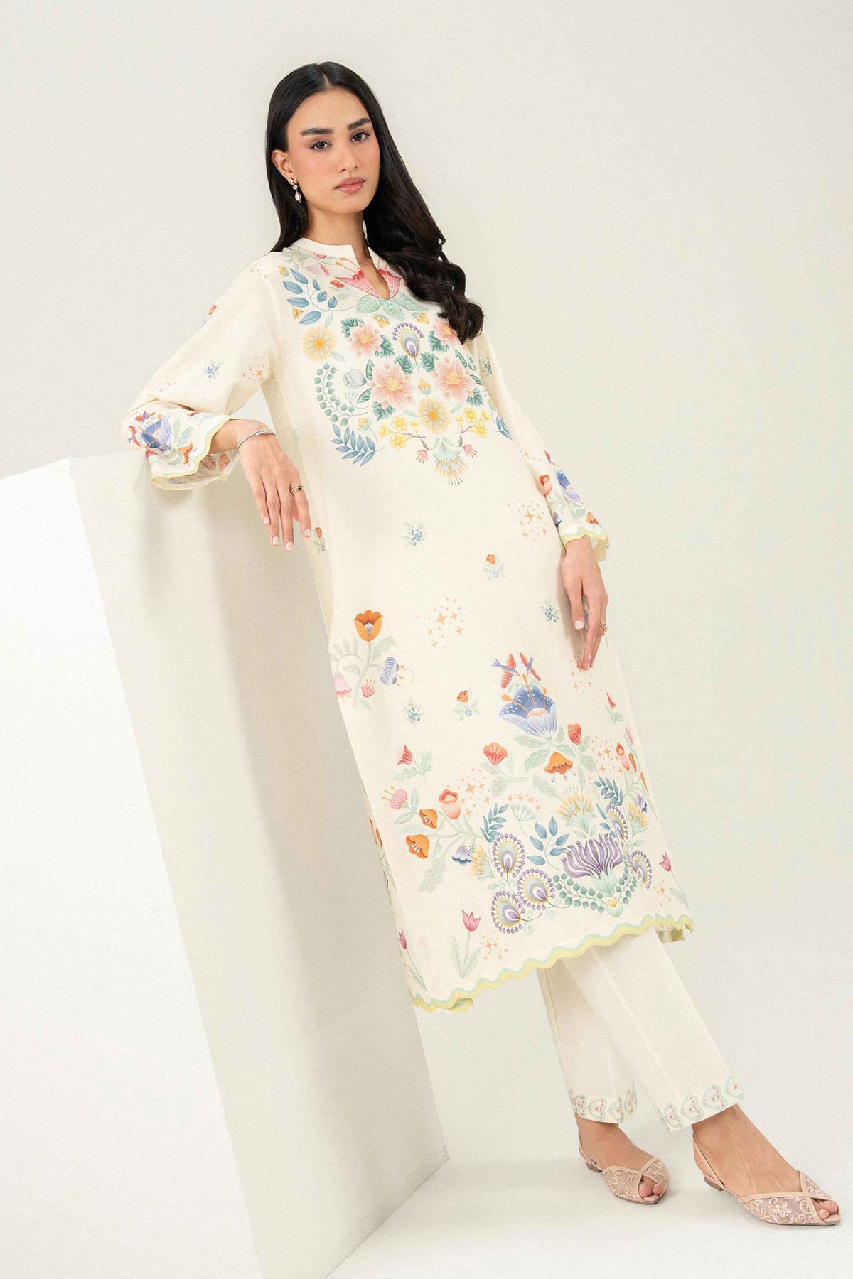 2 Piece - Embroidered Suit - PW25-389