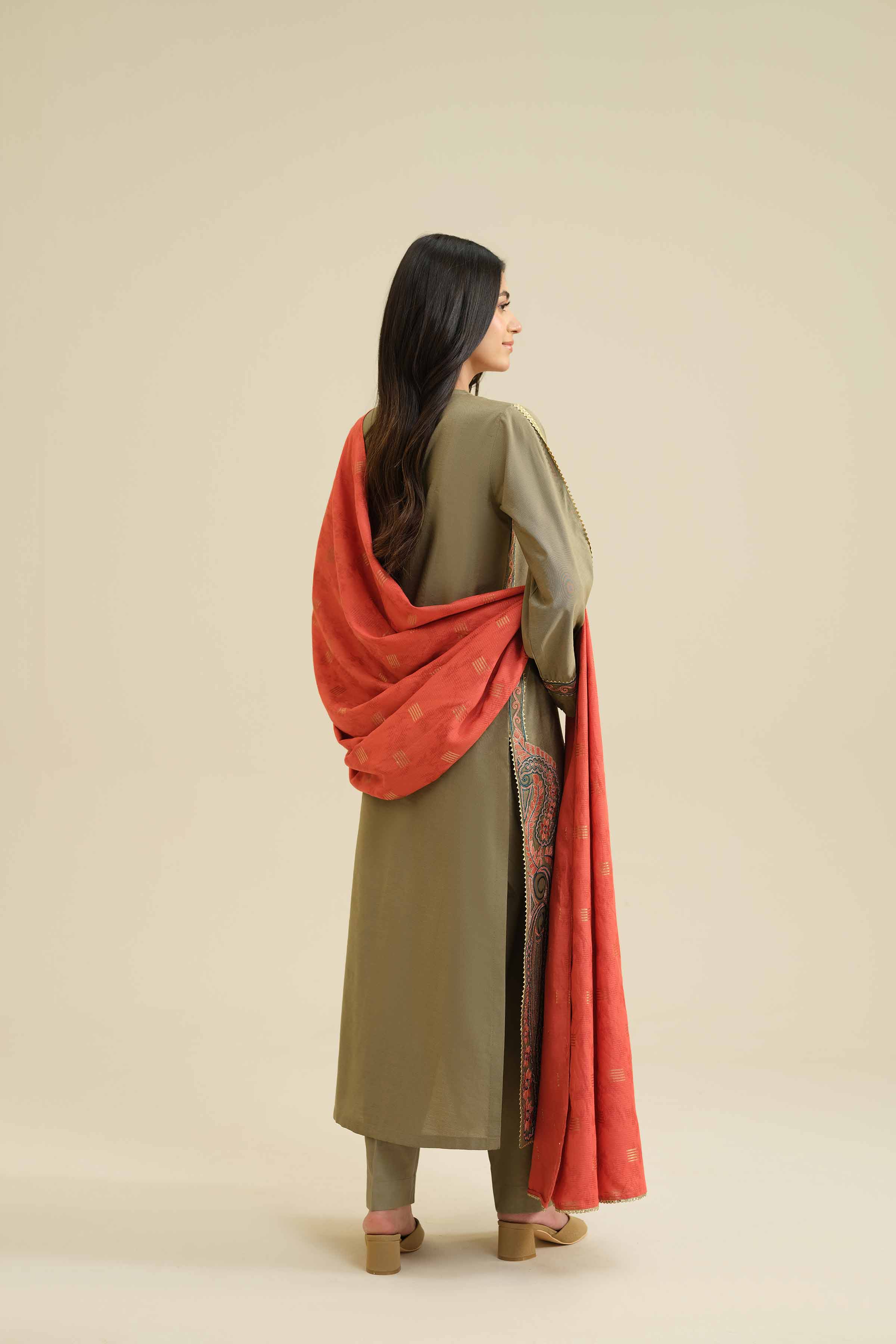 3 Piece - Embroidered Suit - PW25-400