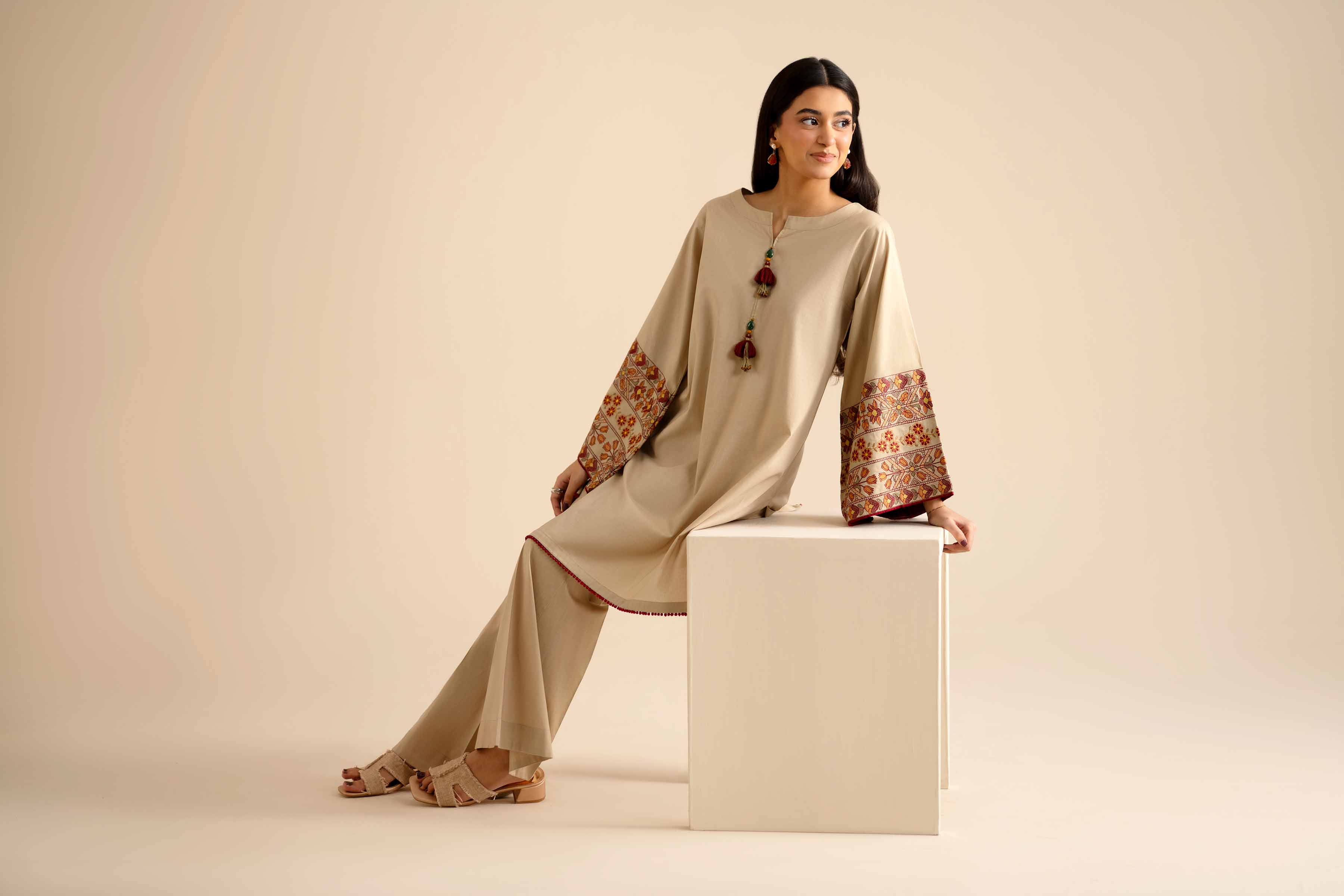 2 Piece - Embroidered Suit - PW25-52