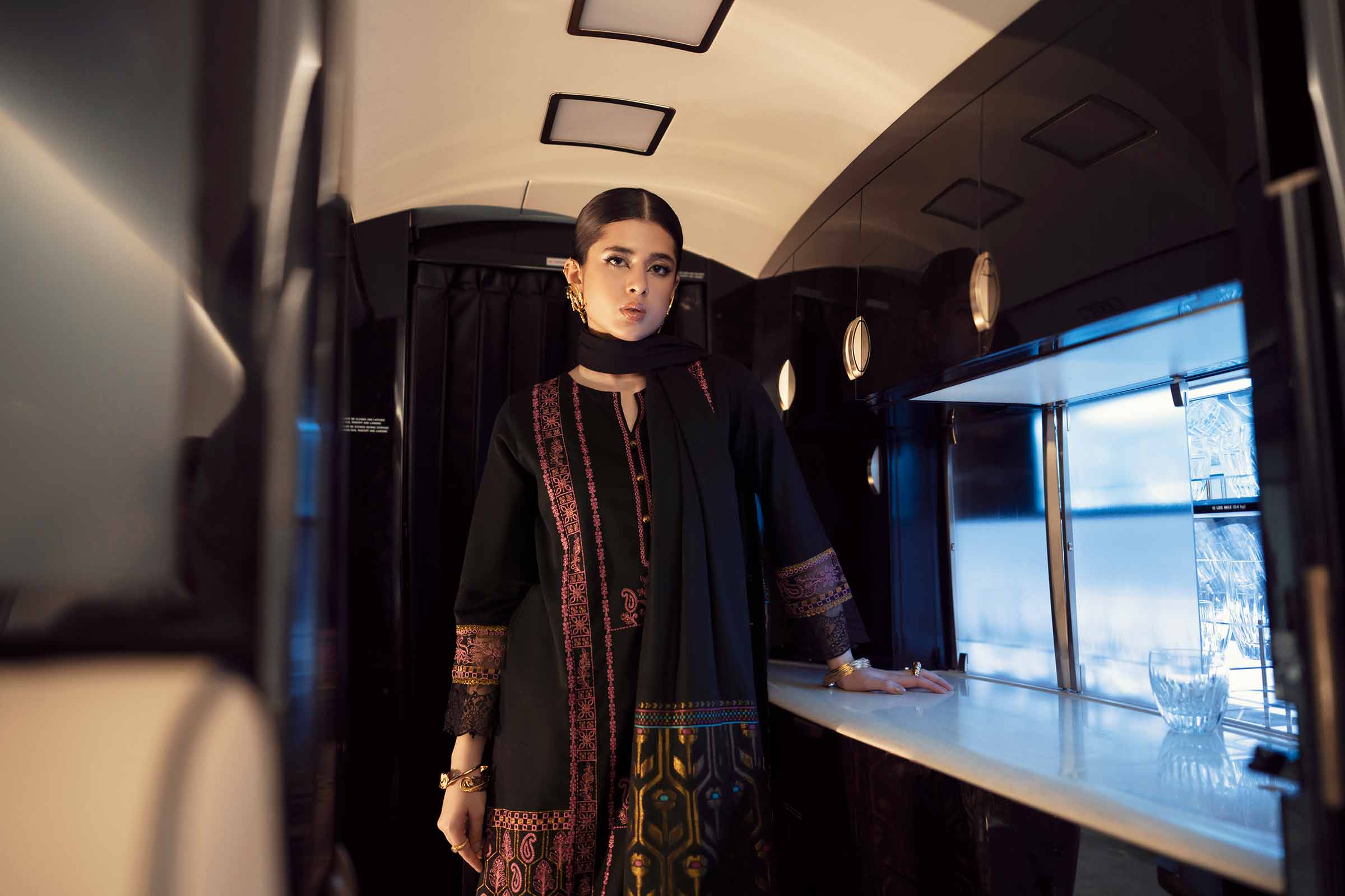 3 Piece - Embroidered Suit - PW25-87