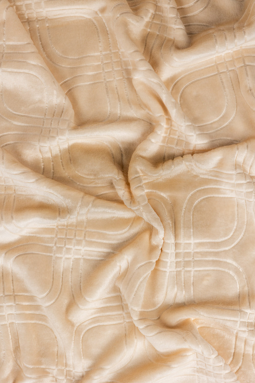 Aw25-Pearled Ivory Embossed Single Ply Fleece