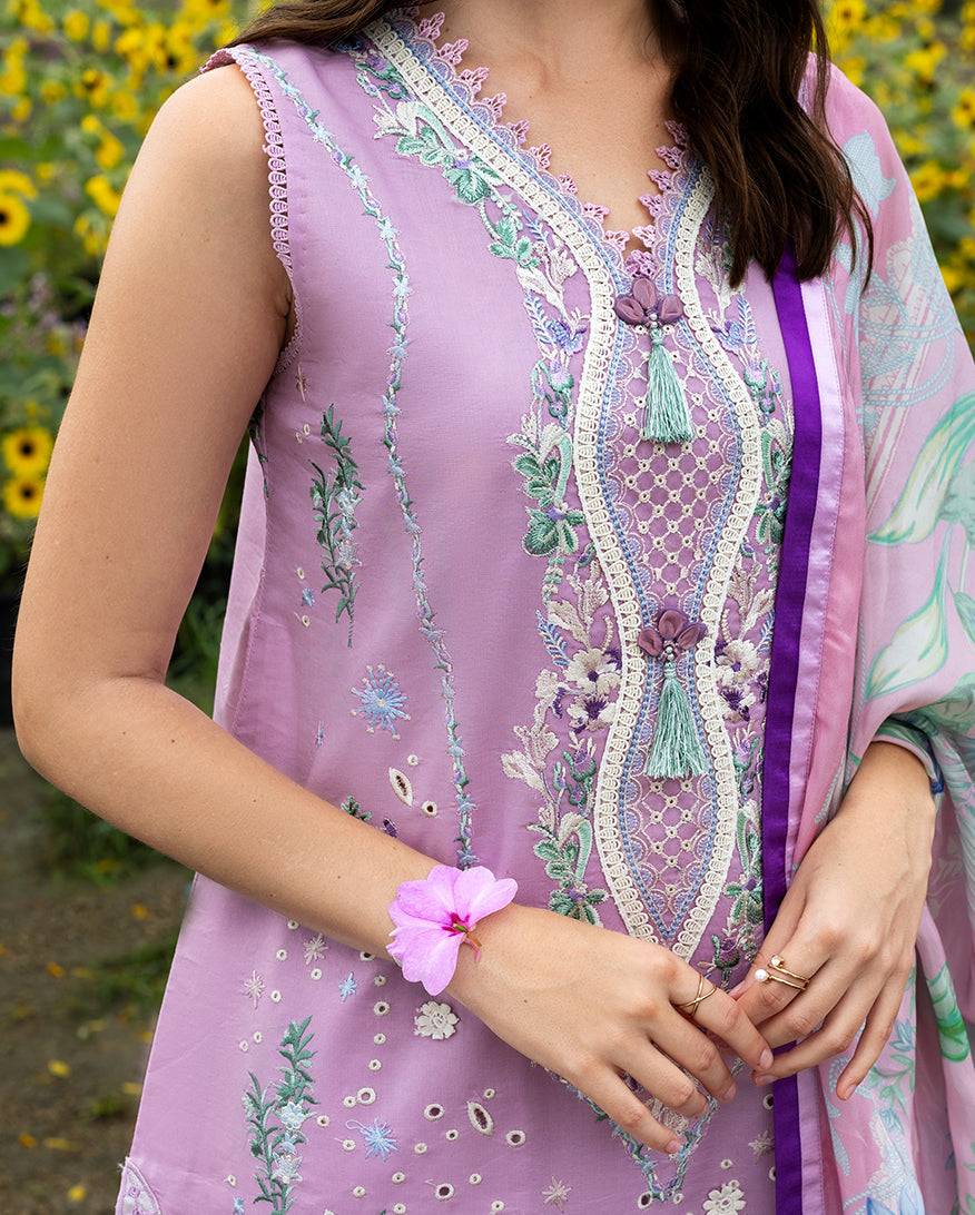 https://cdn.shopify.com/s/files/1/0539/7318/8776/files/PeonyGlow_1.jpg?v=1768980255