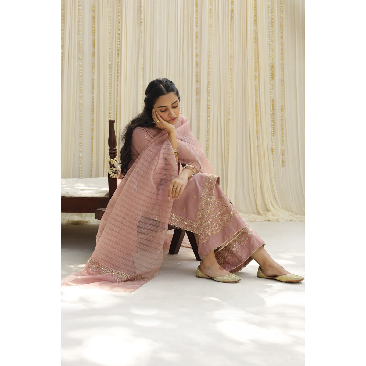Piazi Pink Outfit