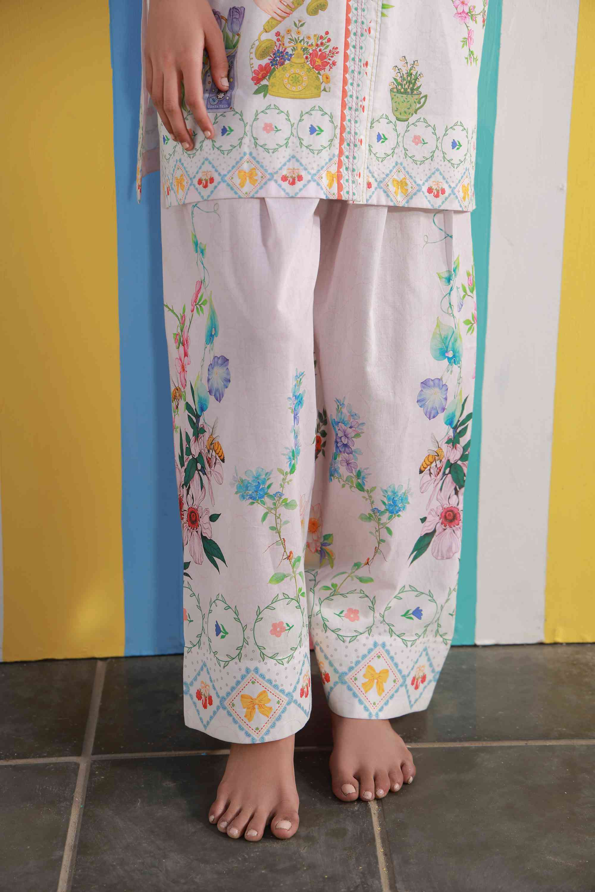 https://cdn.shopify.com/s/files/1/0663/9616/0233/files/PrettySummer_8.jpg?v=1775739565