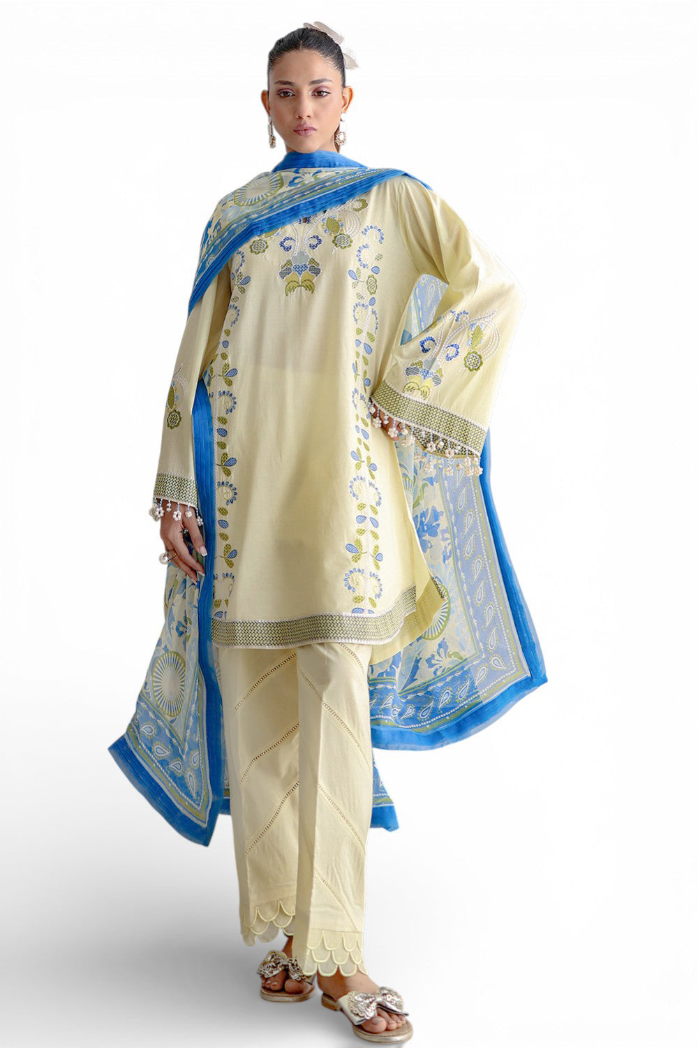 3 Piece Embroidered Lawn Suit With Chiffon Dupatta And Borders