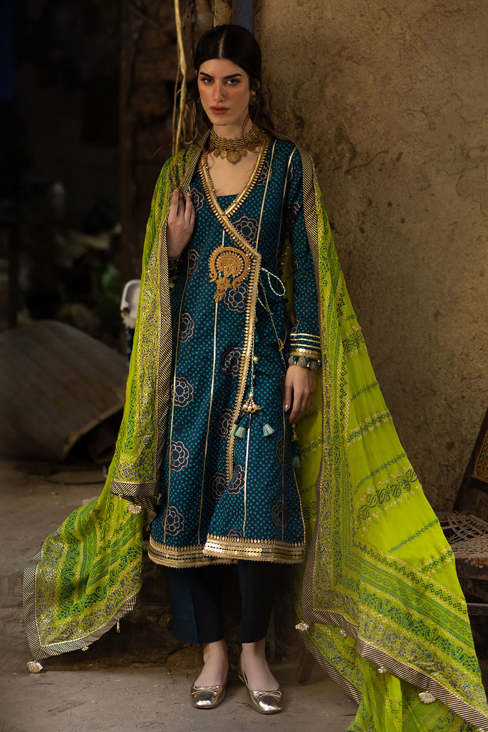Embroidered Zari Khaddar Shirt