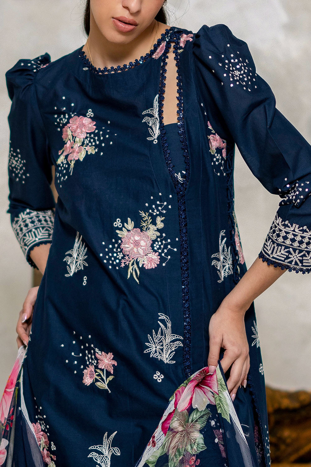3 Piece Embroidered Lawn Suit With Chiffon Dupatta And Borders