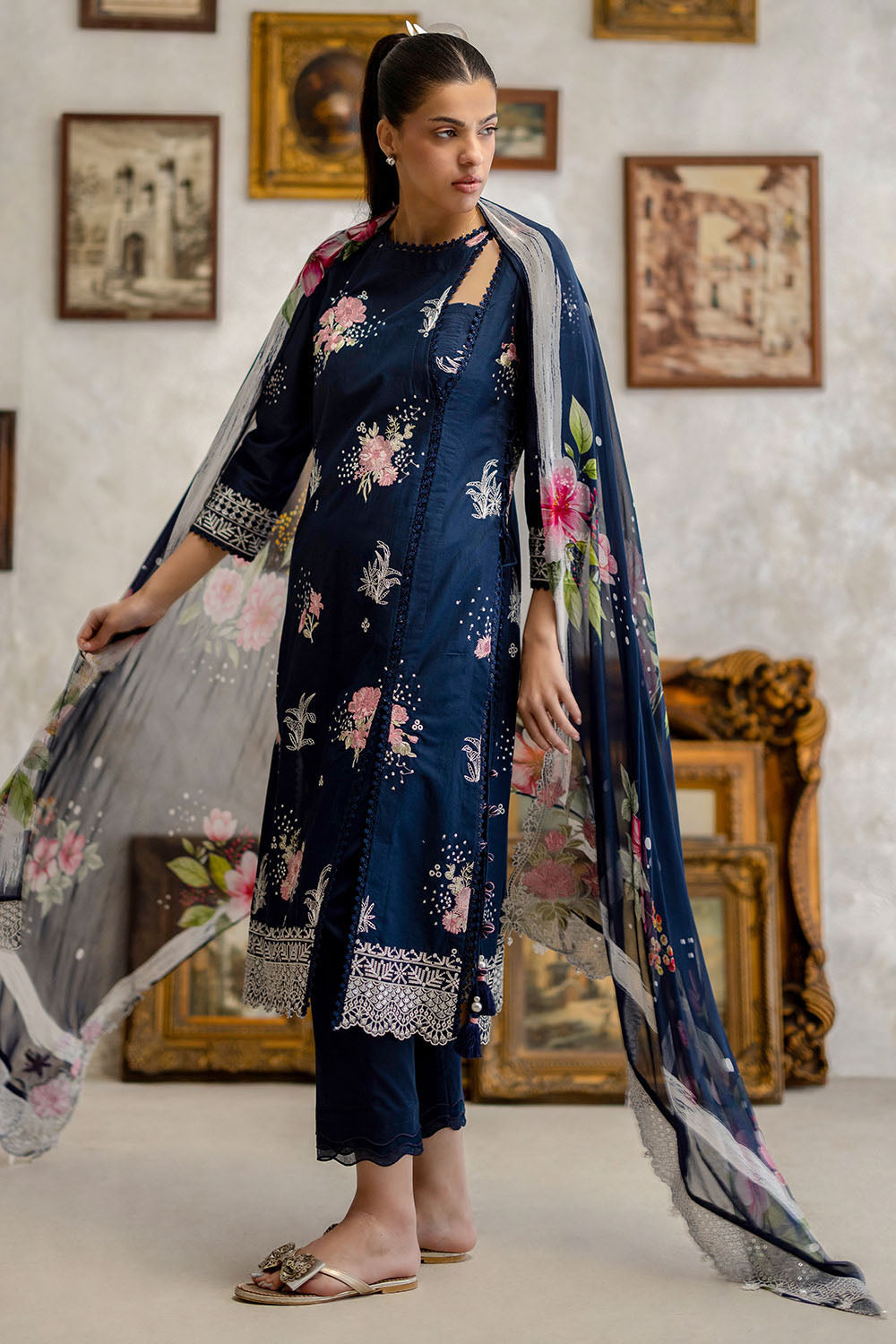 3 Piece Embroidered Lawn Suit With Chiffon Dupatta And Borders