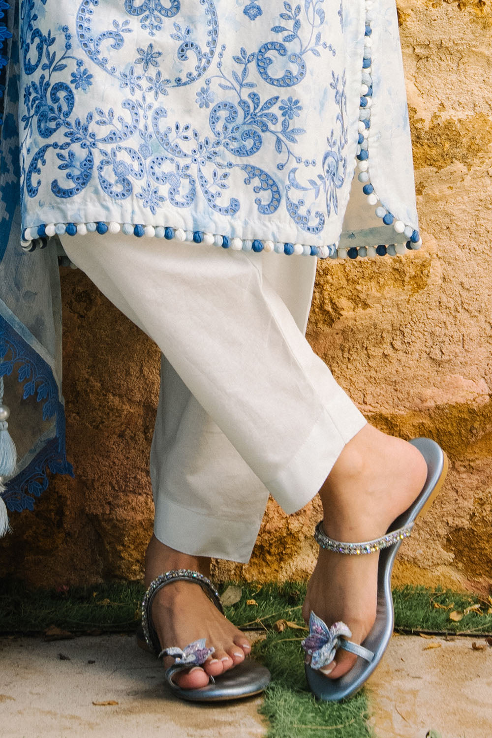 3 Piece Embroidered Printed Lawn Suit with Border and Printed Chiffon Dupatta