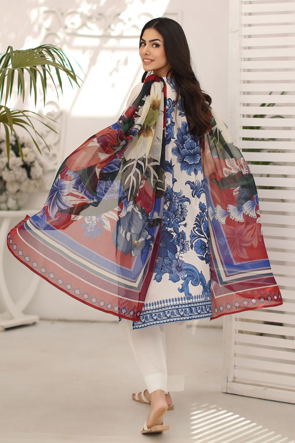 3 Piece Printed Lawn Suit With Chiffon Dupatta