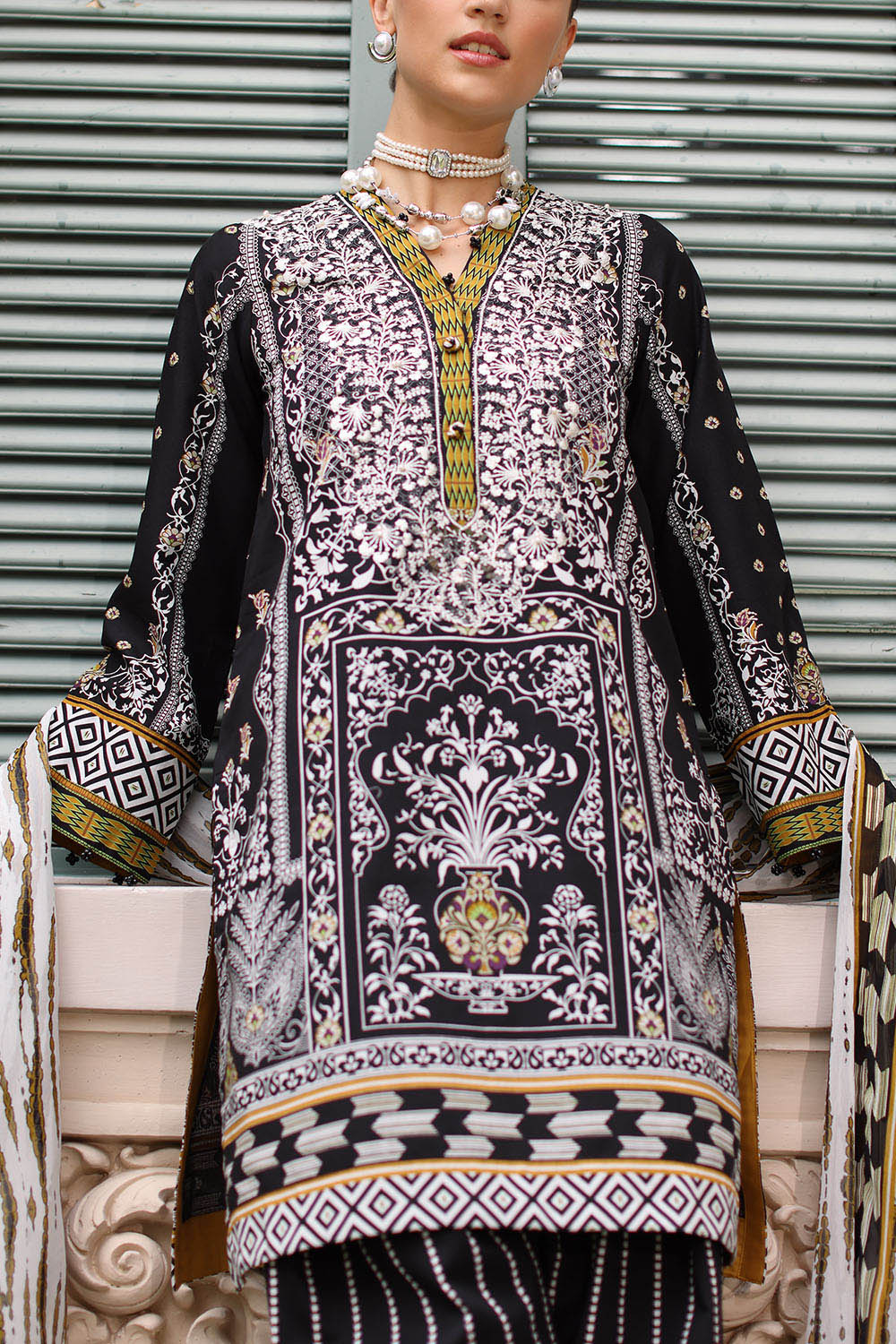 3 Piece Printed Lawn Suit with Chiffon Dupatta