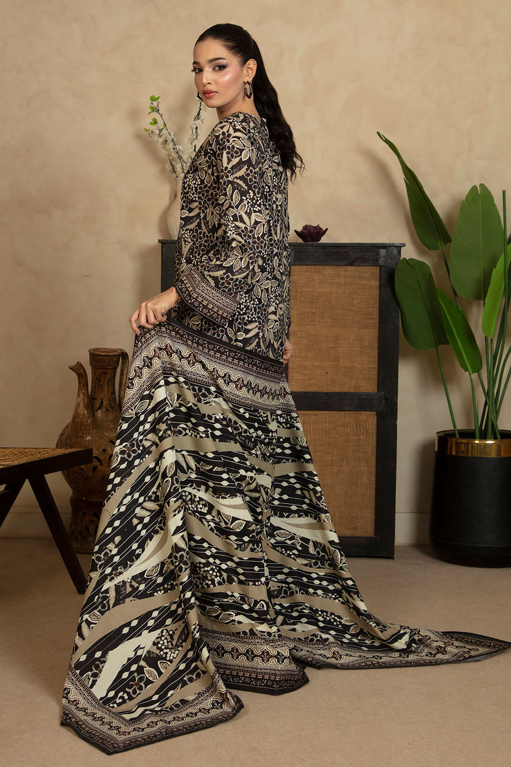 https://cdn.shopify.com/s/files/1/0706/3253/8159/files/Printed-Cotton-Linen-Dupatta-Printed-Cotton-Linen-Shirt-Dyed-Trouser-Gulahmed-WNS-52053-Back.jpg?v=1761215152